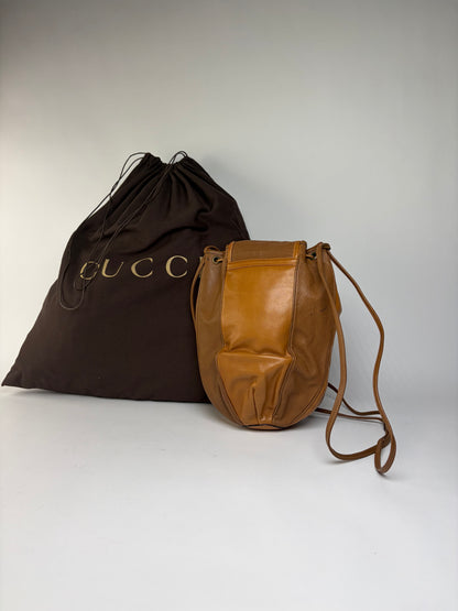 Vintage Gucci Pebbled Leather Drawstring Shoulder Bag c. 2000s Tan