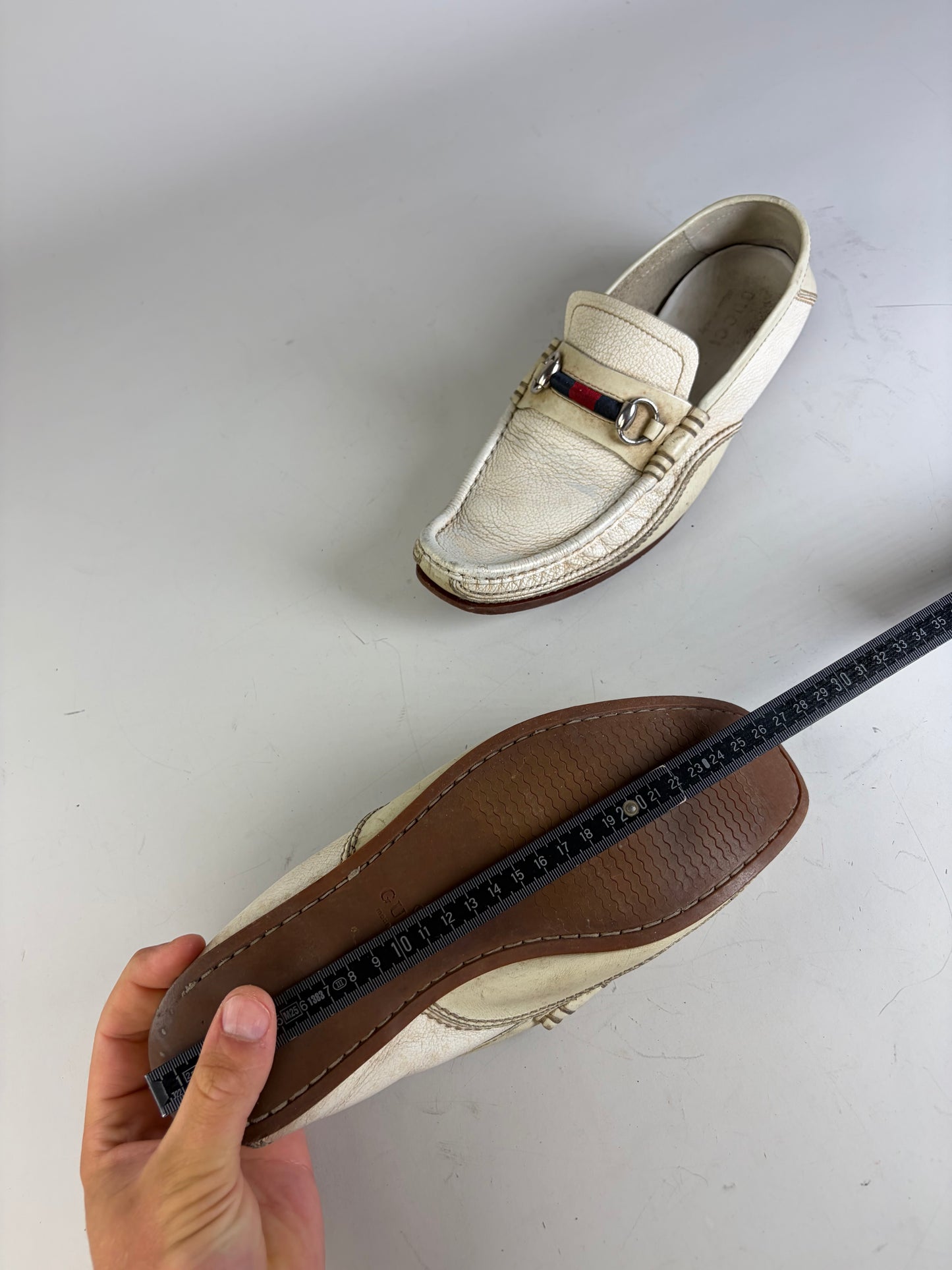 Vintage Gucci Men's Leather Loafers Cream Silver Buckle EU41.5