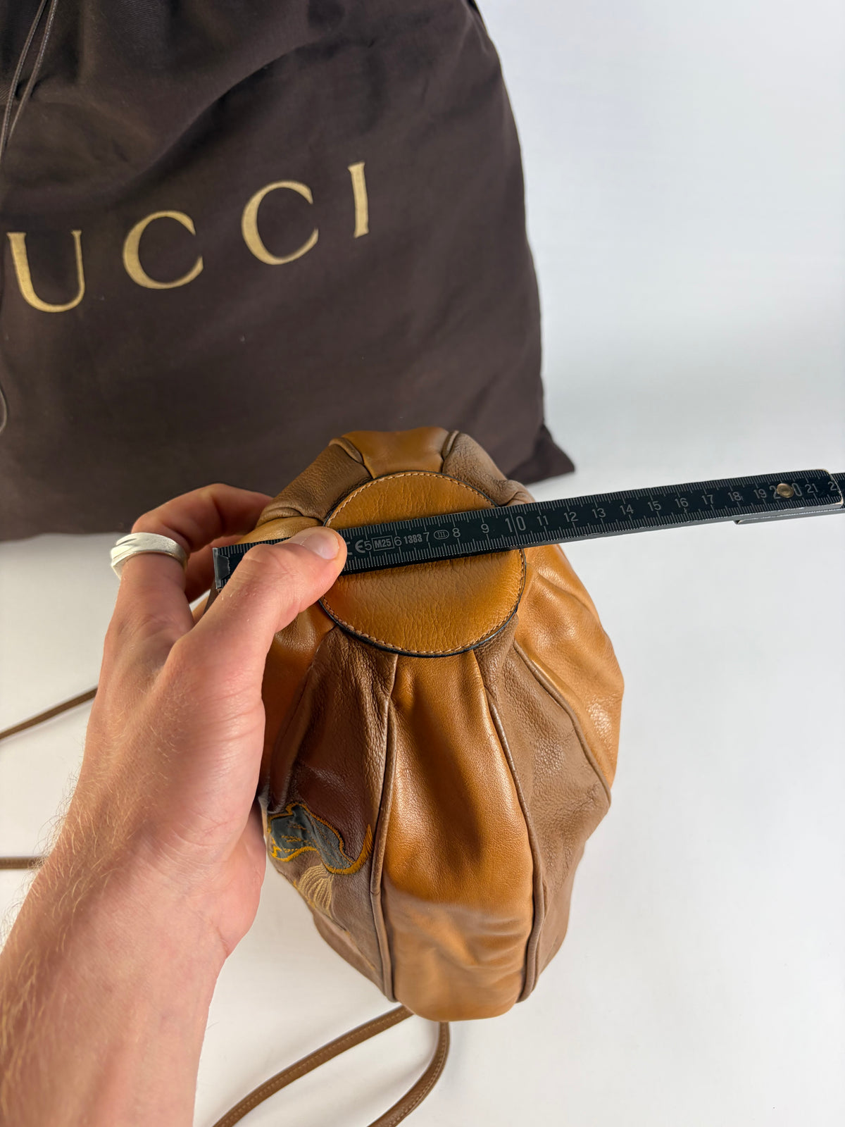 Vintage Gucci Pebbled Leather Drawstring Shoulder Bag c. 2000s Tan