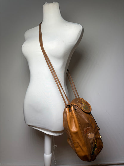 Vintage Gucci Pebbled Leather Drawstring Shoulder Bag c. 2000s Tan