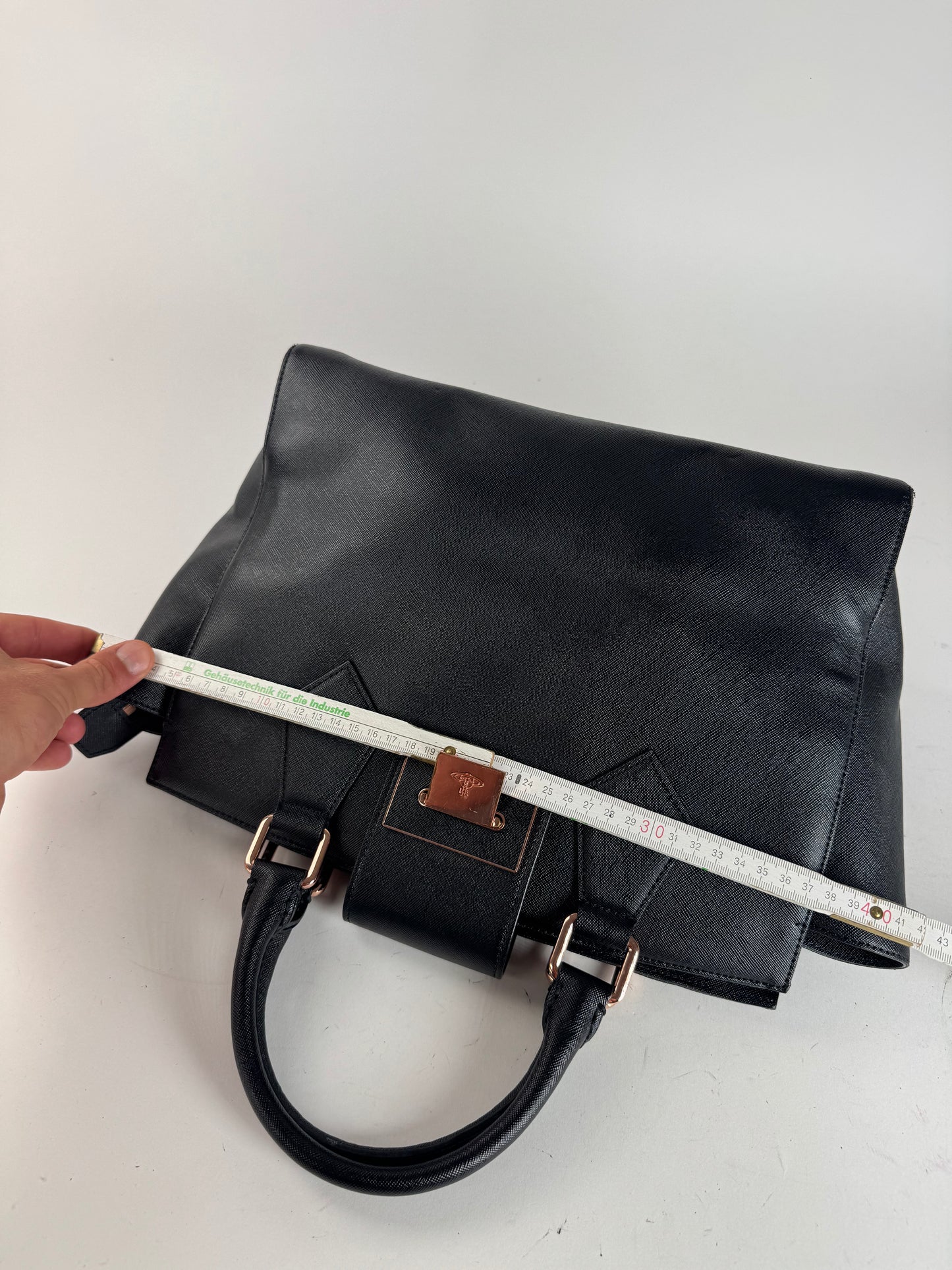 Sac vintage en cuir noir Vivienne Westwood