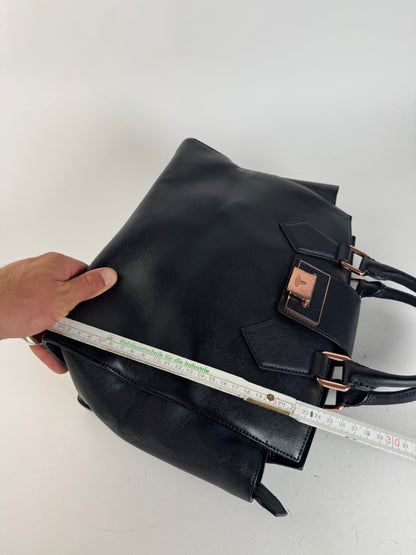 Sac vintage en cuir noir Vivienne Westwood