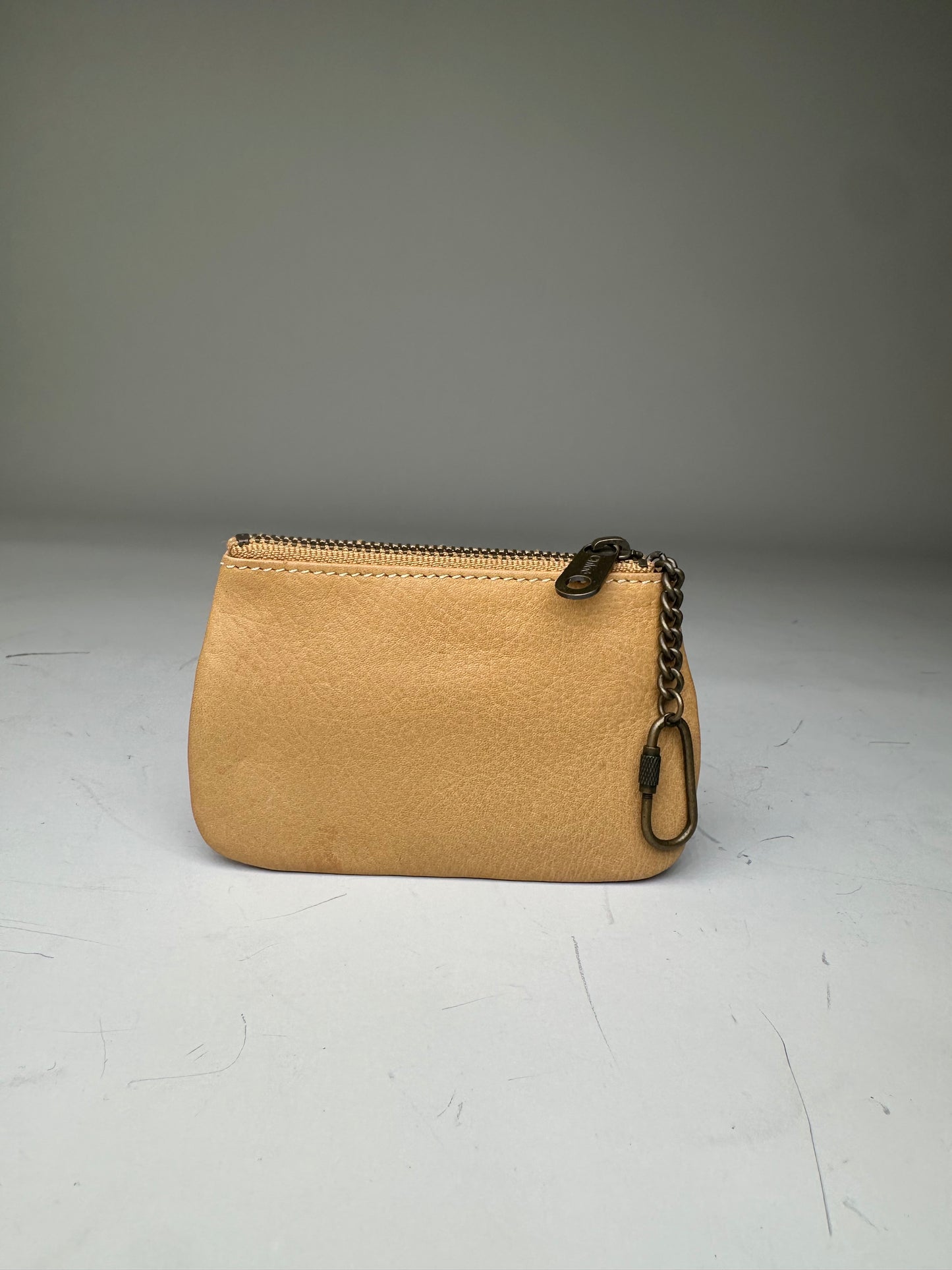 Vintage Chloé Leather Coin Purse Antique Gold Zip Beige
