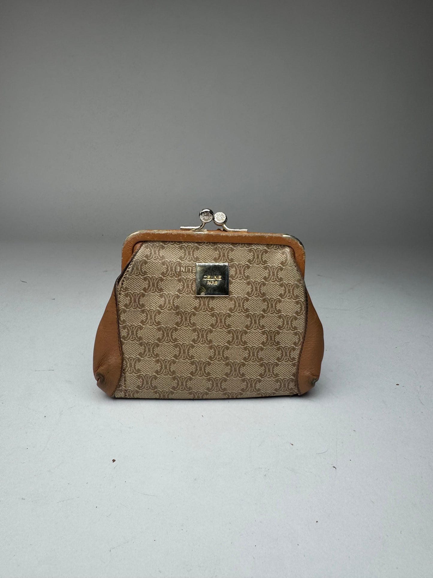 Vintage Celine Paris Triomphe Monogram Leather card Holder / Purse beige brown