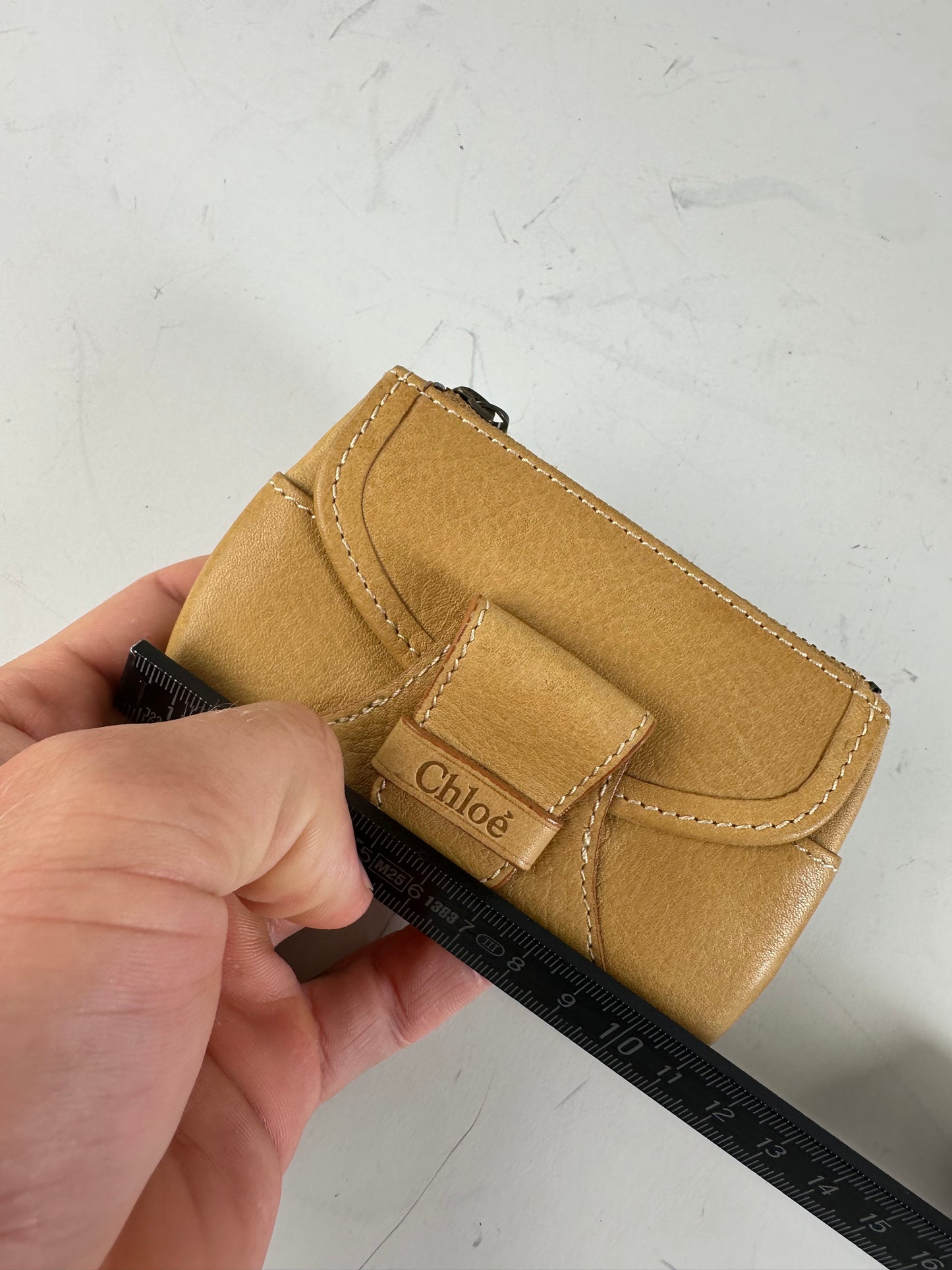 Vintage Chloé Leather Coin Purse Antique Gold Zip Beige