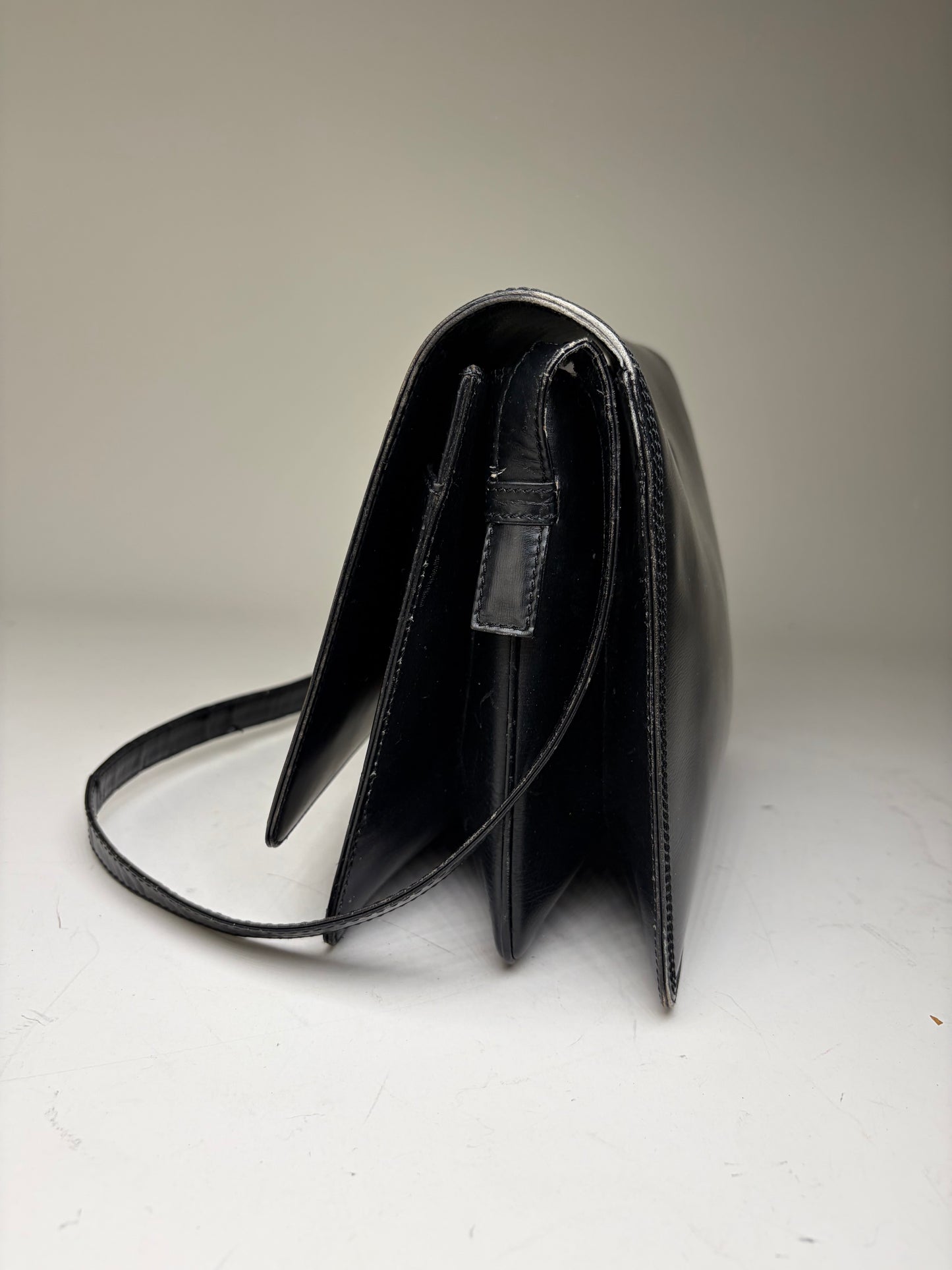 Vintage Loewe Structured Leather Shoulder Bag Black Gold