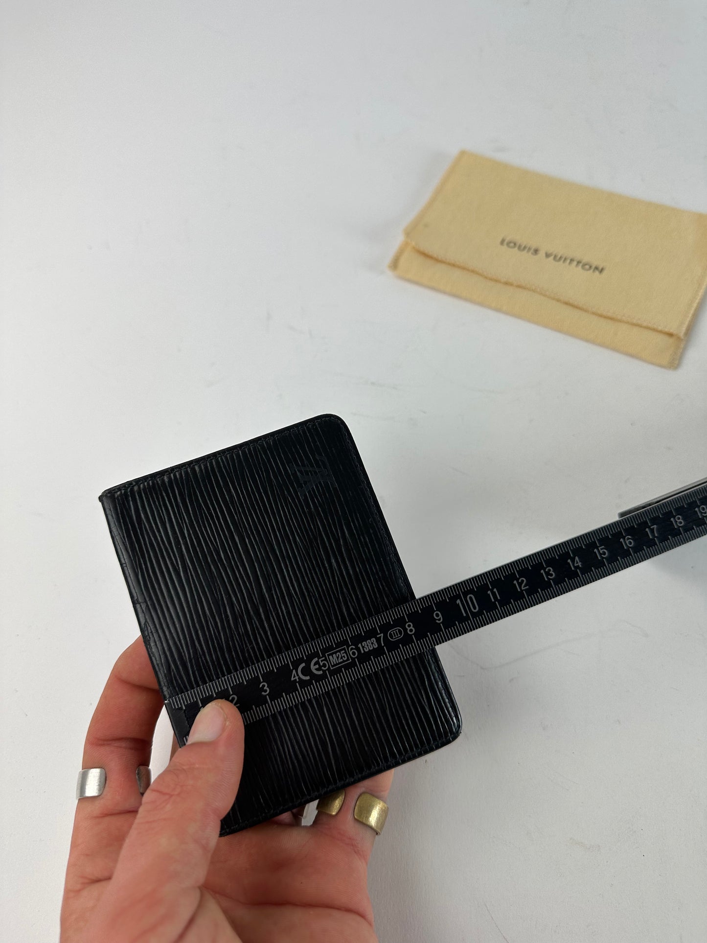 Vintage Louis Vuitton EPI Leather Card Holder Black