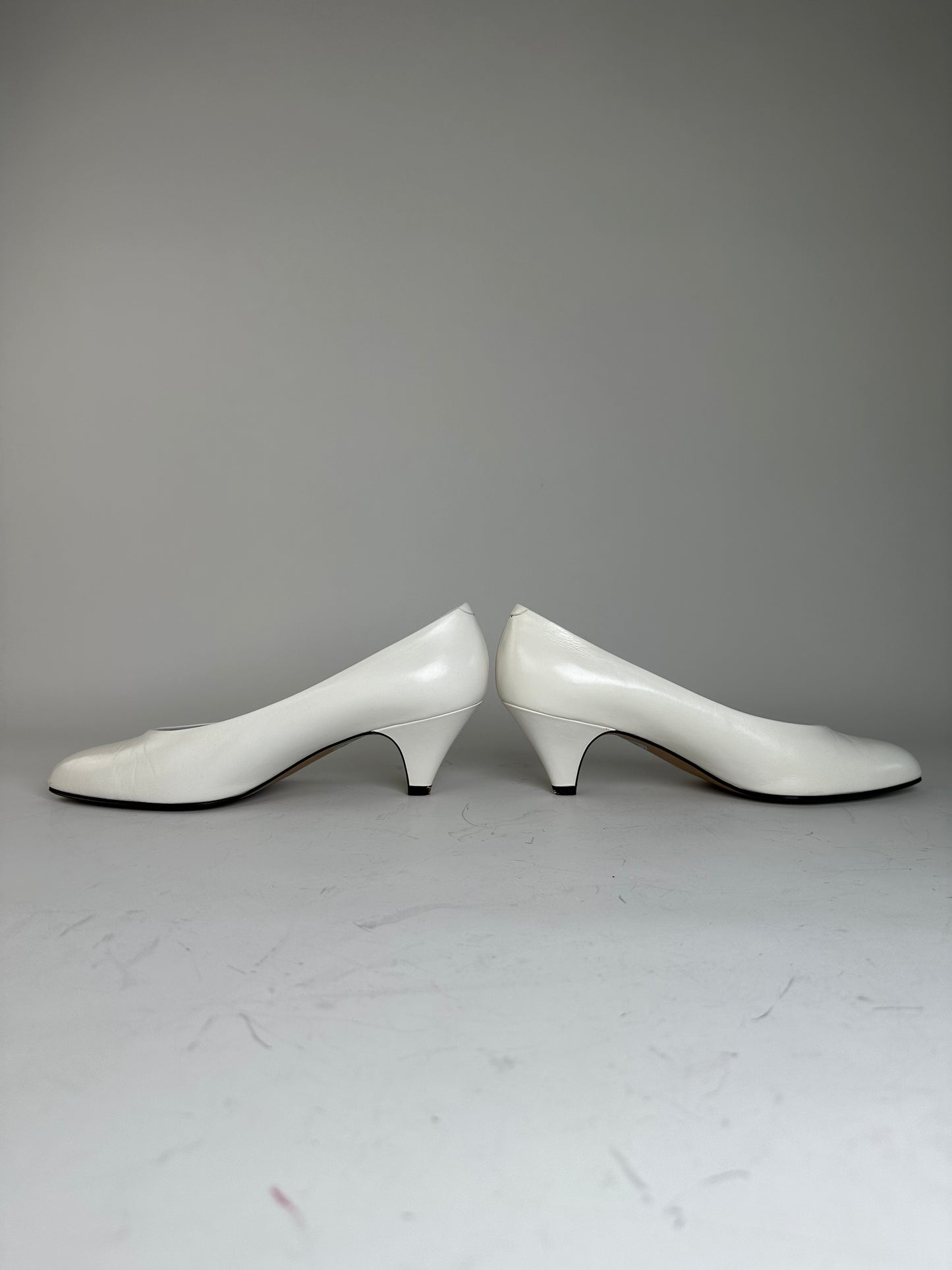 Vintage Chloe Leather Heels Silver-Tone Heel White EU37