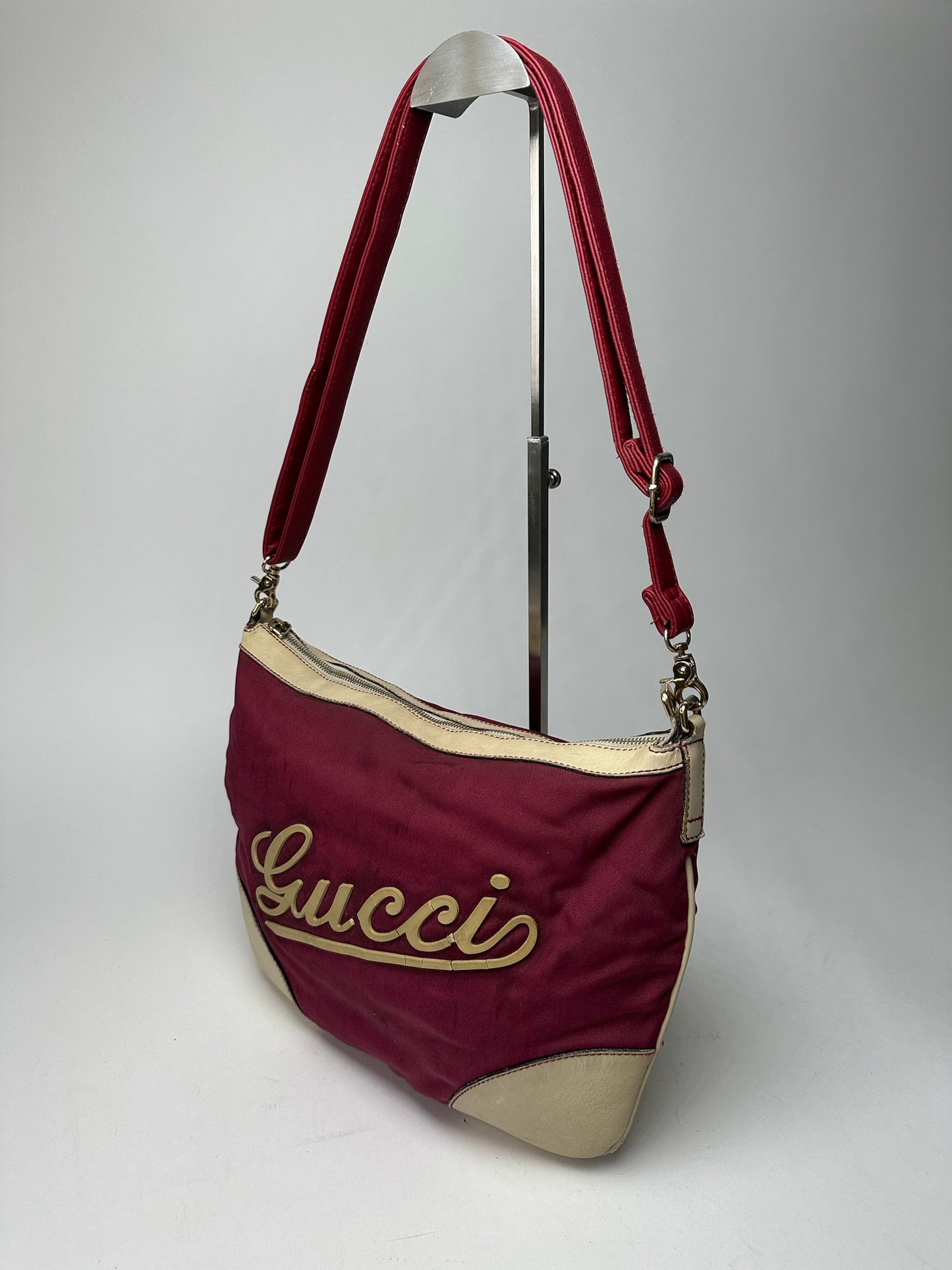 Vintage Gucci logo handbag purple white