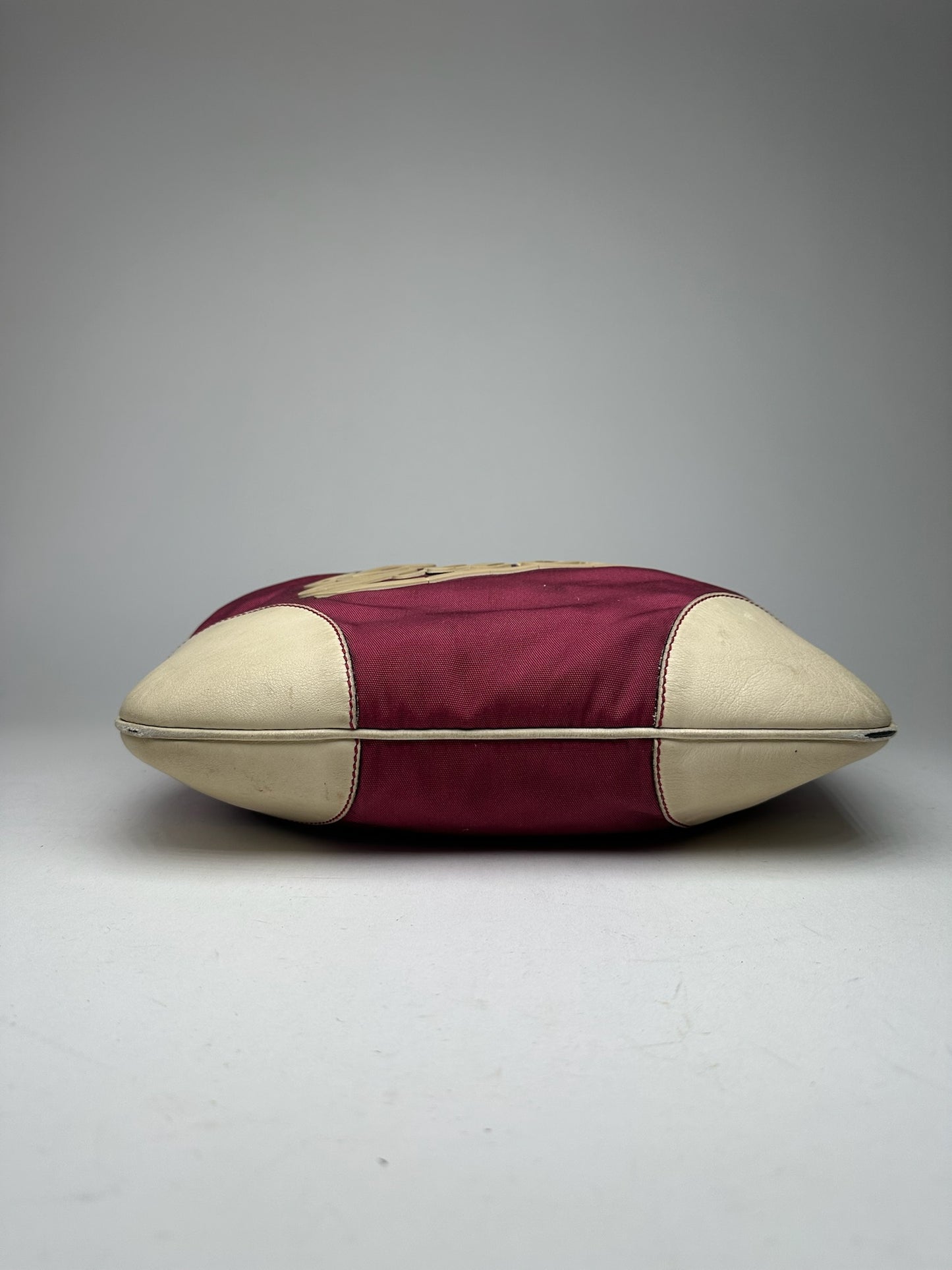 Vintage Gucci logo handbag purple white