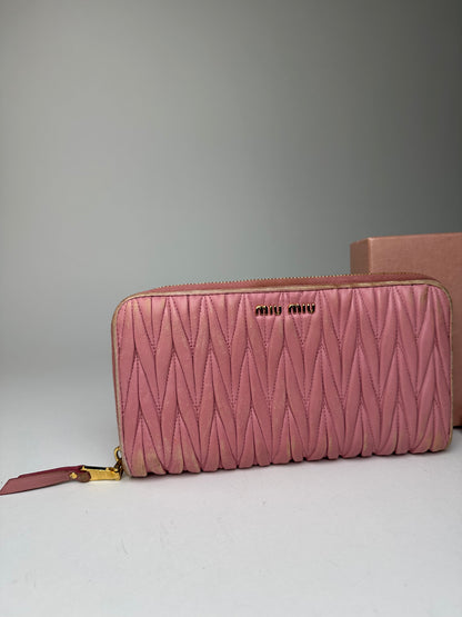Vintage Miu Miu Metallasse Leather wallet Pink