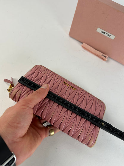 Vintage Miu Miu Metallasse Leather wallet Pink