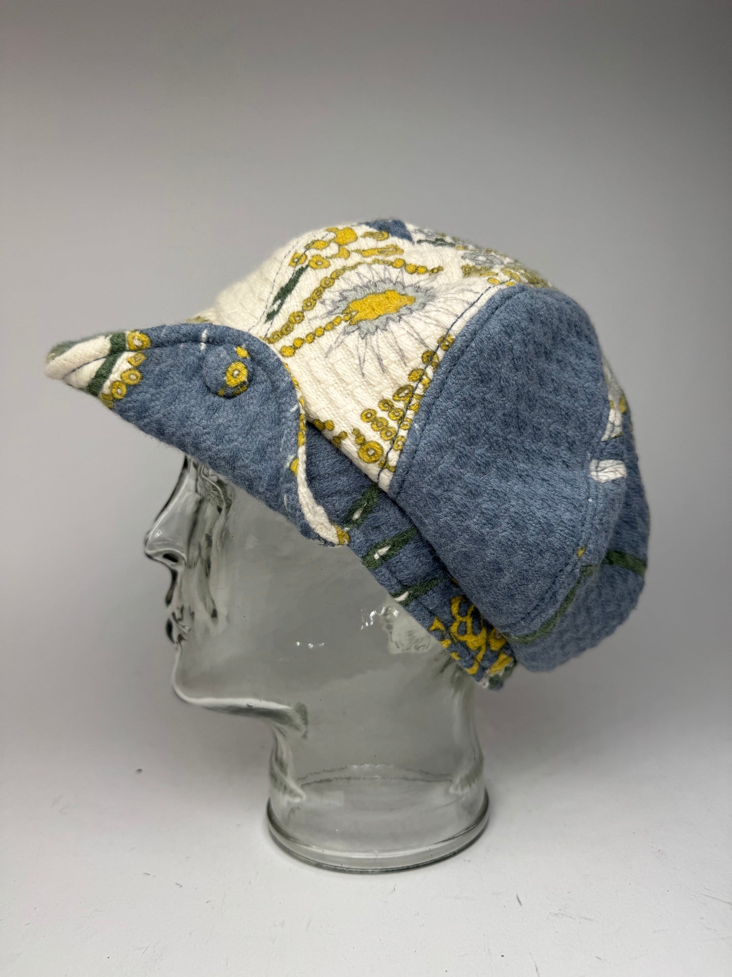Vintage Emilio pucci Wool hat Blue white yellow