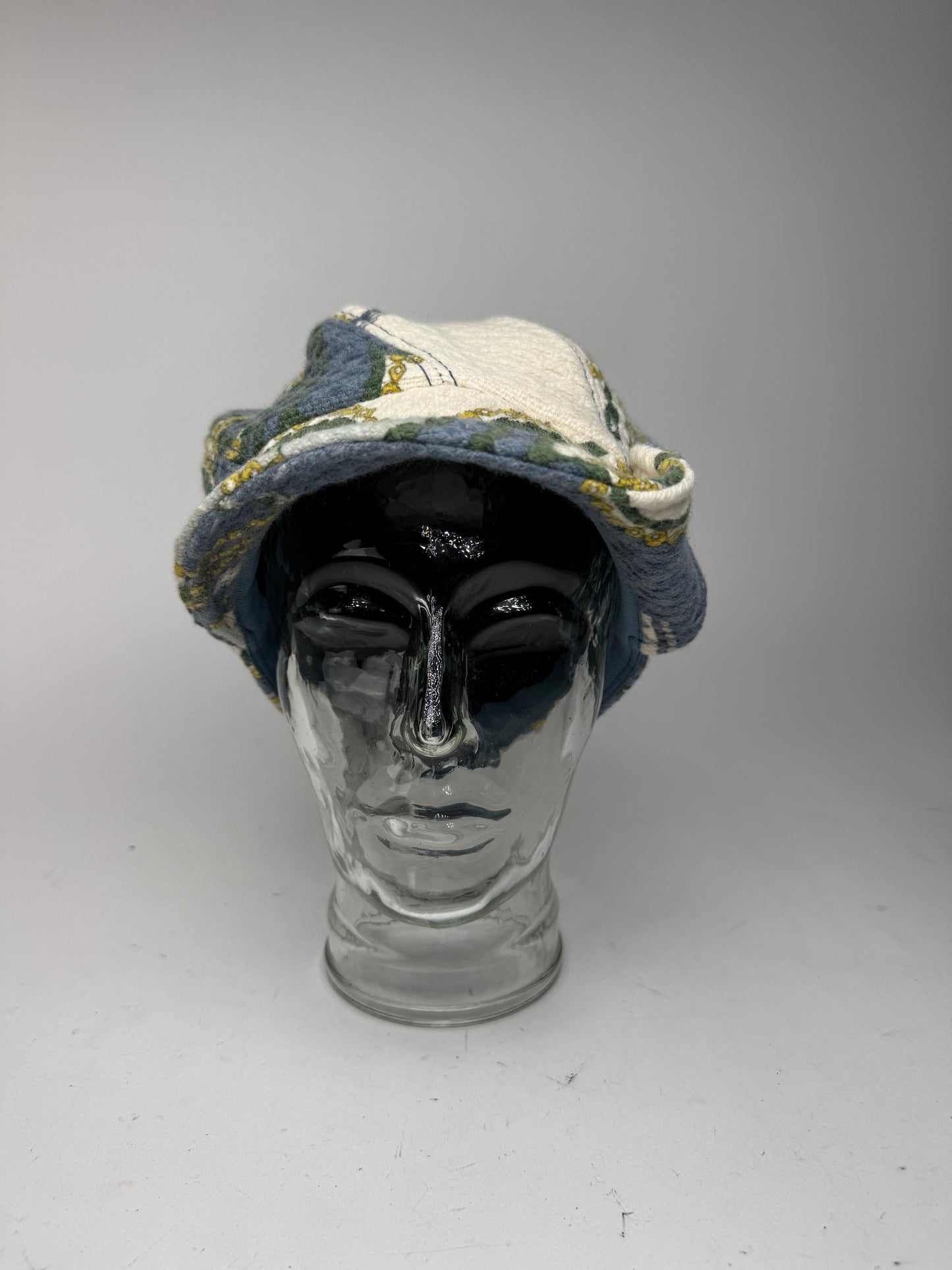 Vintage Emilio pucci Wool hat Blue white yellow