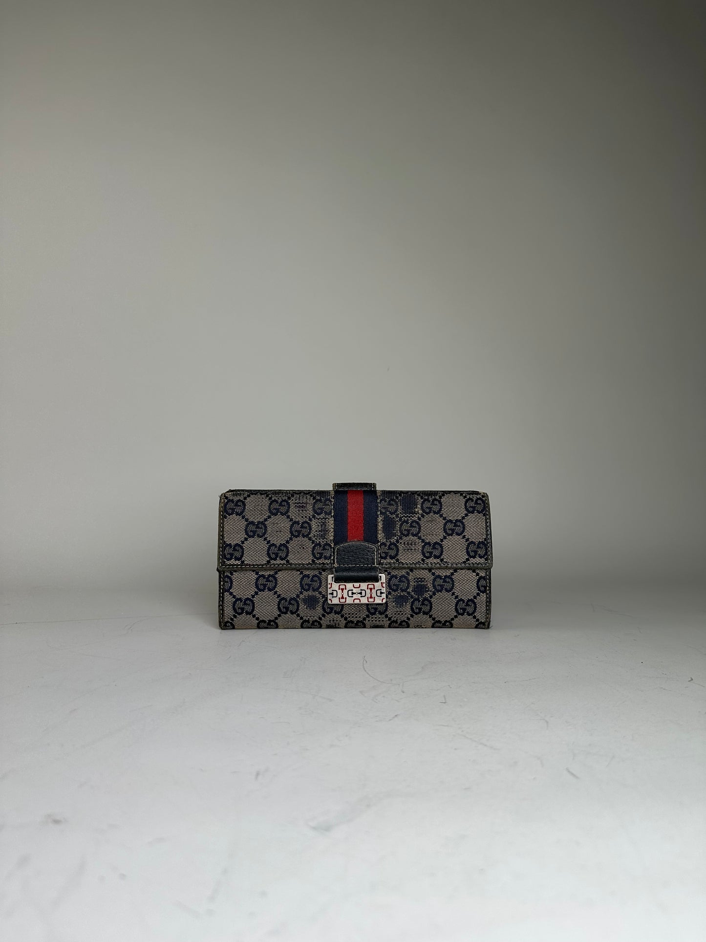 Vintage Gucci GG Supreme Canvas Wallet Beige Navy Silver