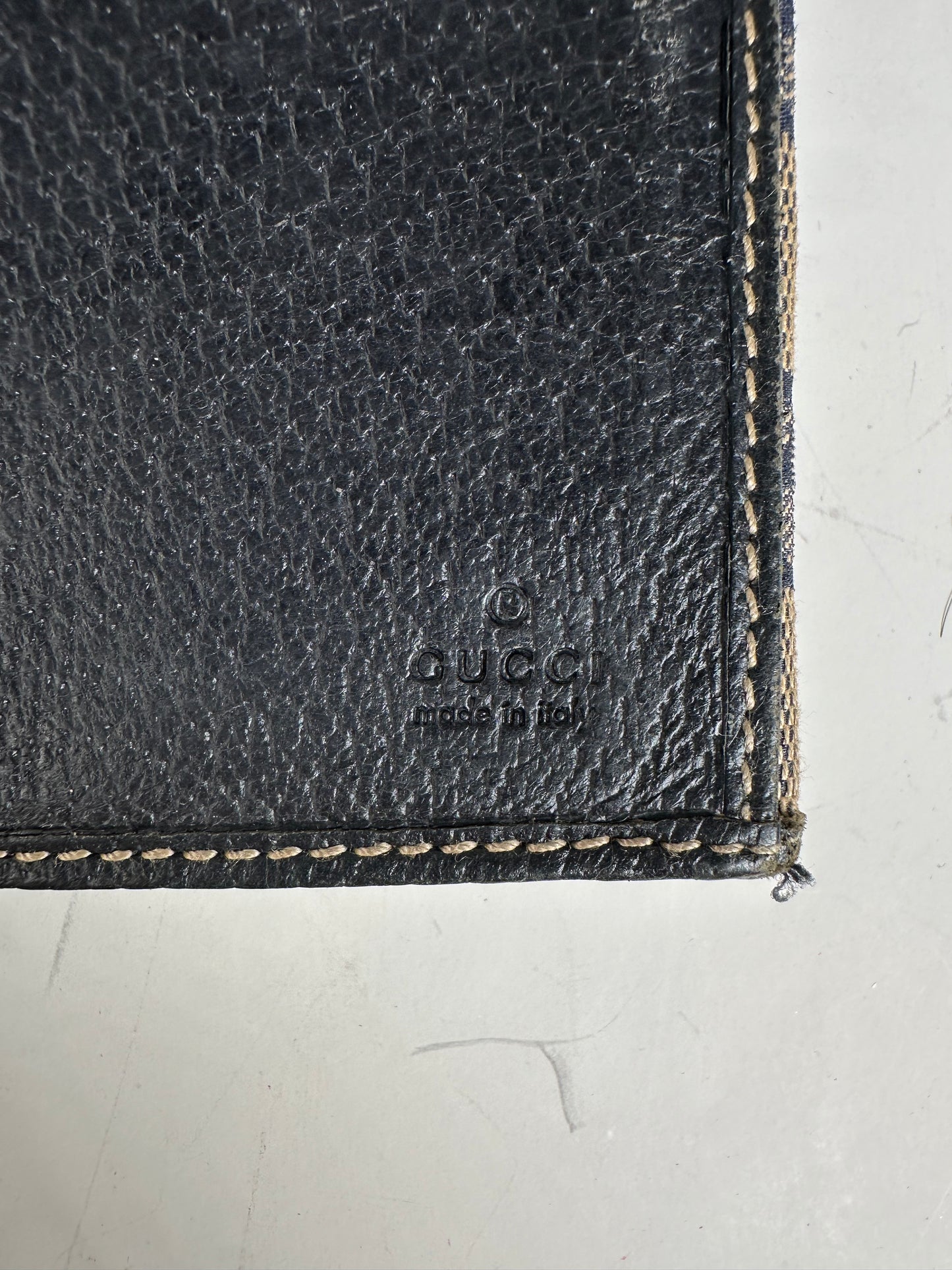 Vintage Gucci GG Supreme Canvas Wallet Beige Navy Silver