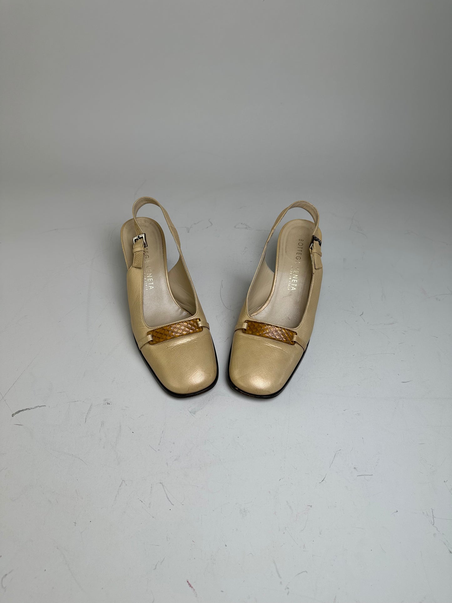 Vintage Bottega Veneta Leather Slingback Heels Light Gold EU35.5