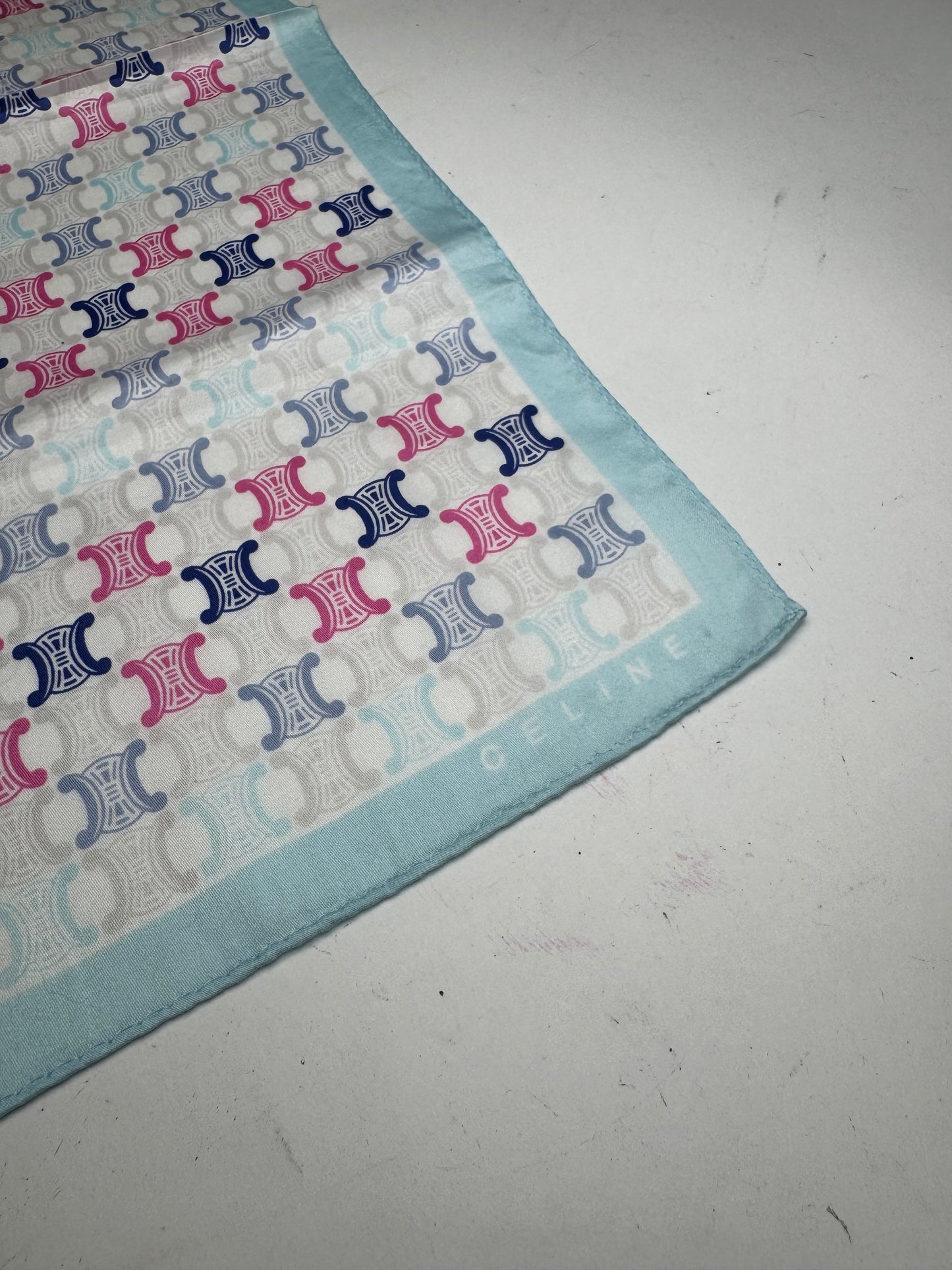 Vintage Céline Paris Triomphe Monogram Scsrf Bleu rose blanc