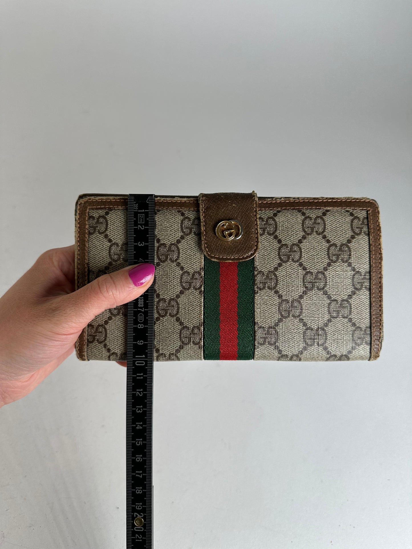 Vintage Gucci GG Supreme Long Wallet Beige