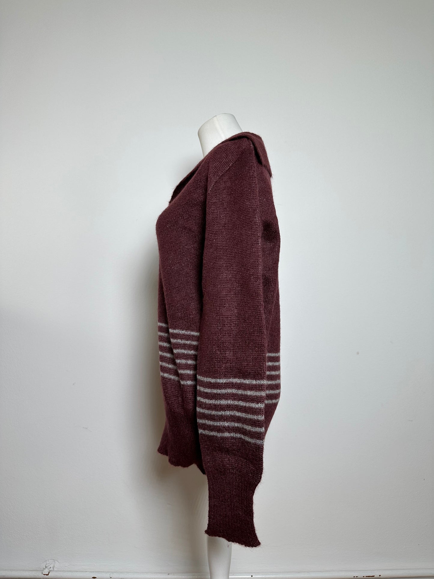 Vintage Givenchy Gentleman Knitwear Sweater Burgundy L