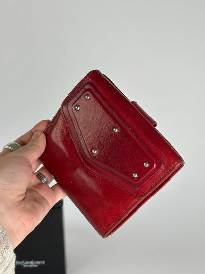 Portefeuille vintage en cuir clouté Yves Saint Laurent rouge