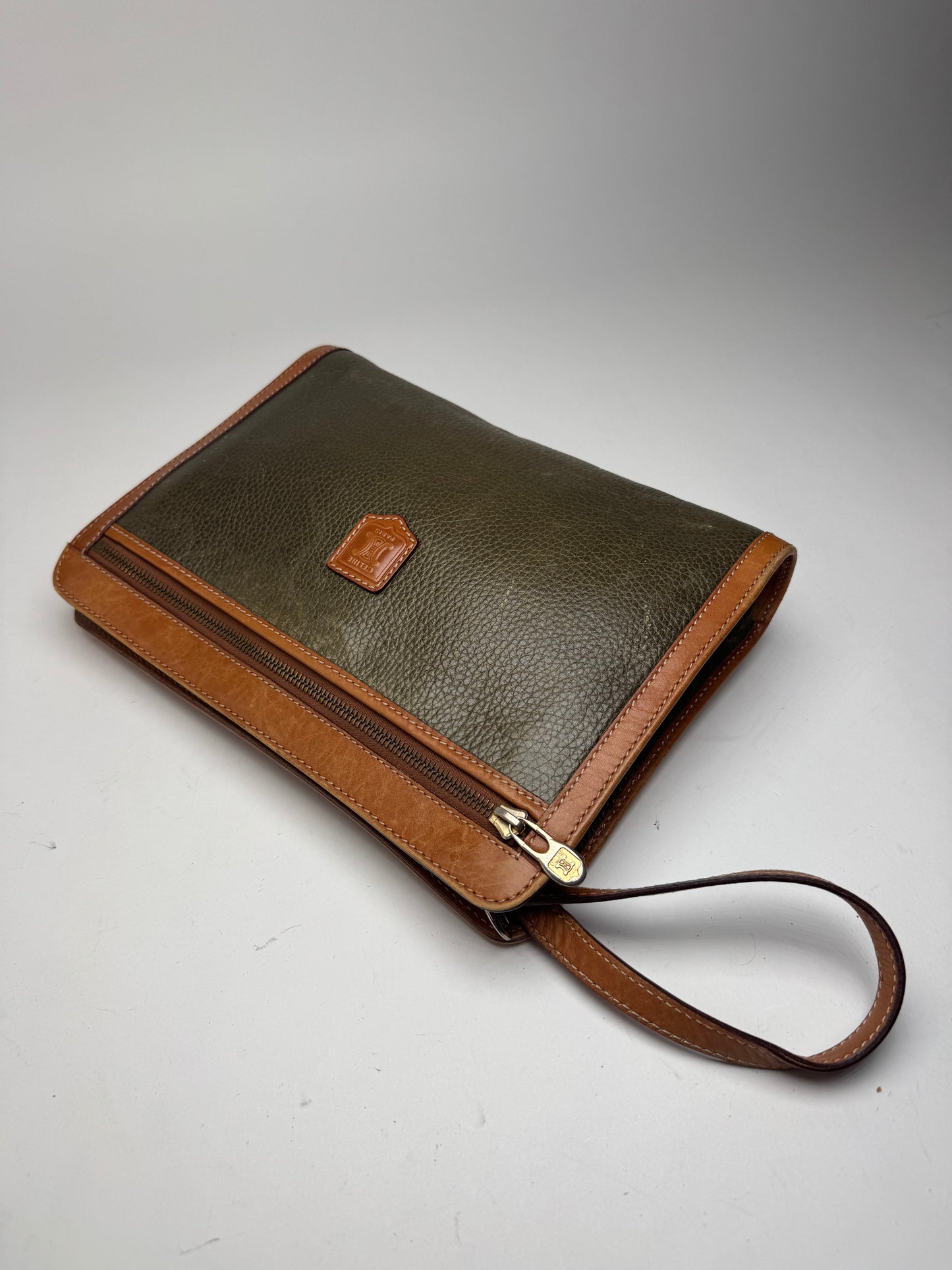 Pochette vintage en cuir Celine Paris marron vert