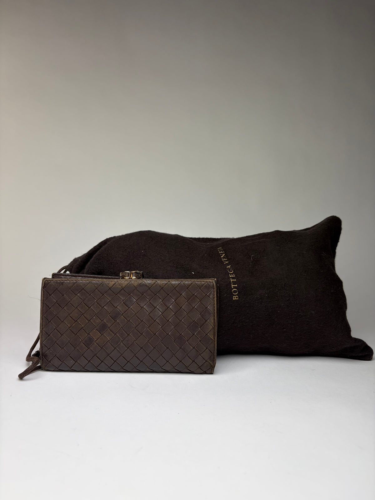Vintage Bottega Veneta Intrecciato Woven Bifold Wallet Dark Brown