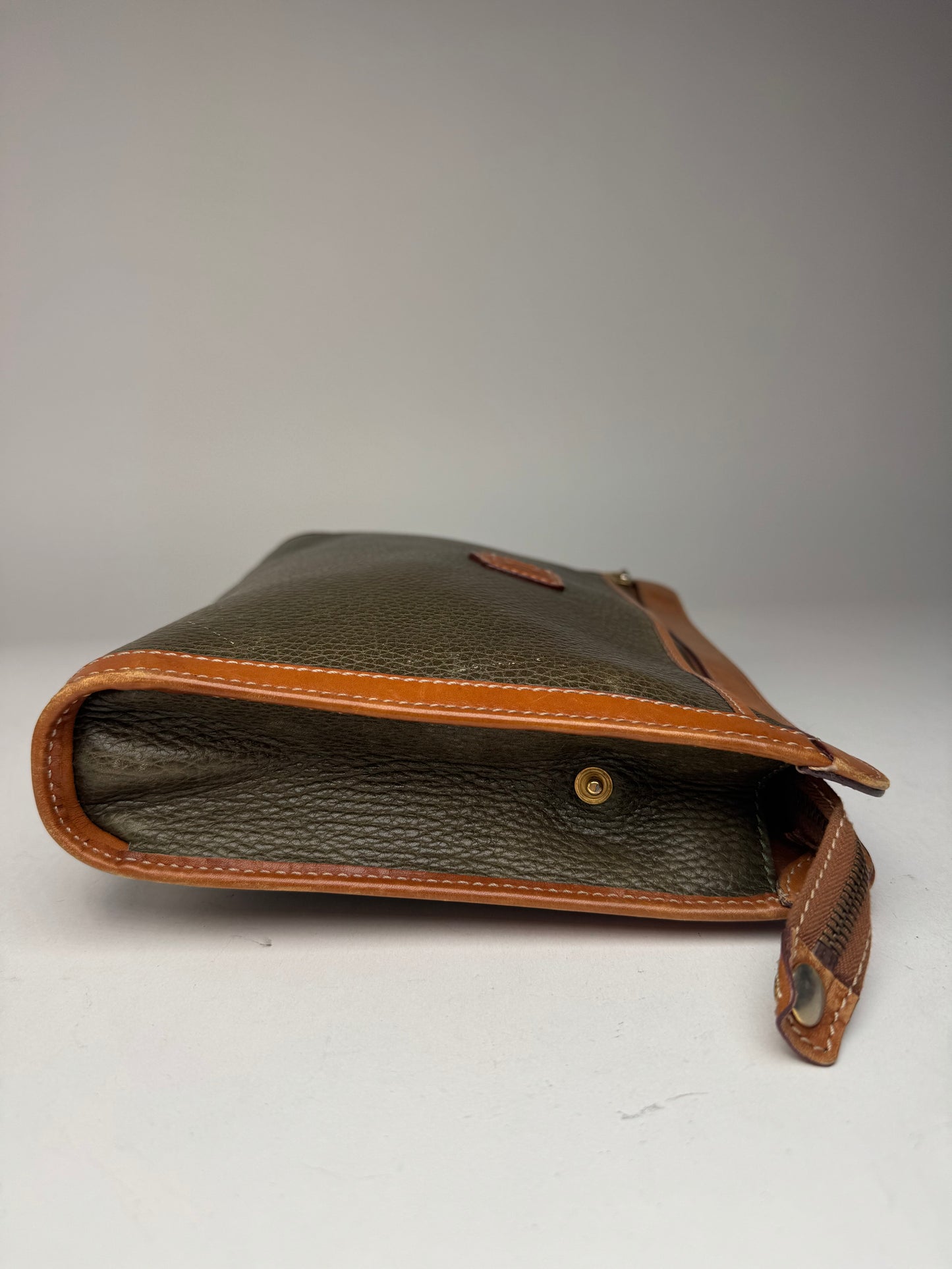 Pochette vintage en cuir Celine Paris marron vert