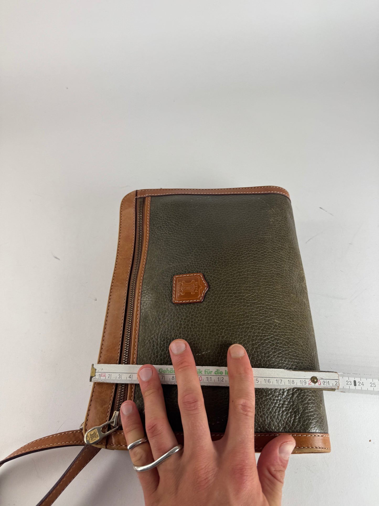 Pochette vintage en cuir Celine Paris marron vert