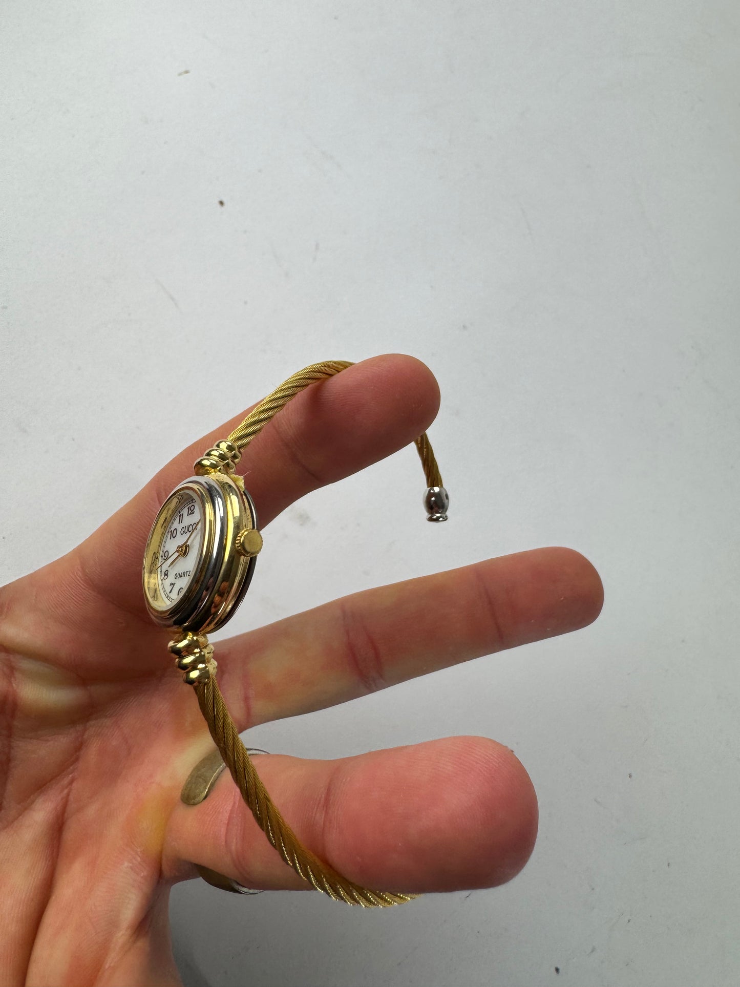 Vintage Gucci Quartz Watch Golden