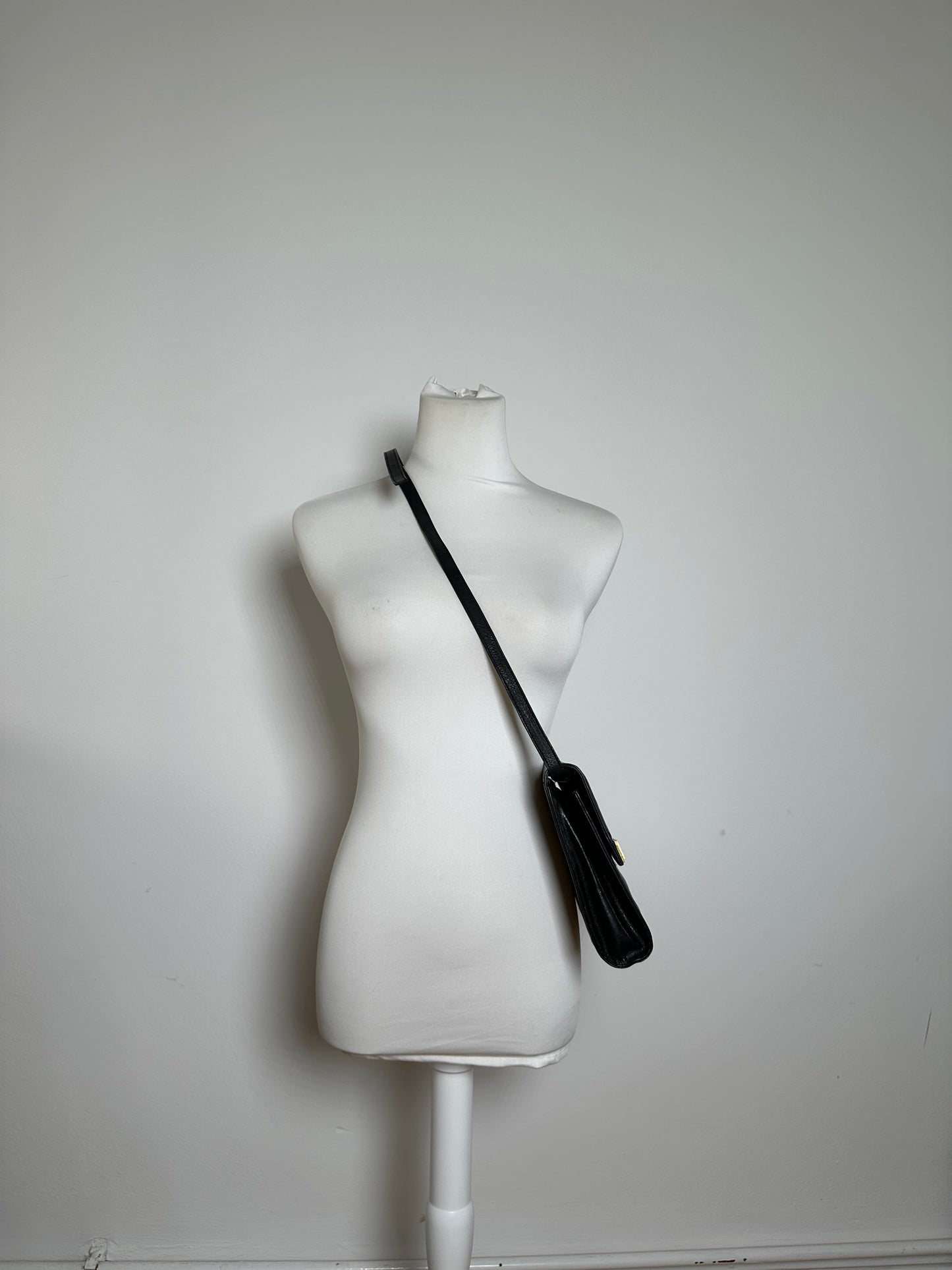 Vintage Givenchy Shoulder Bag Leather Black