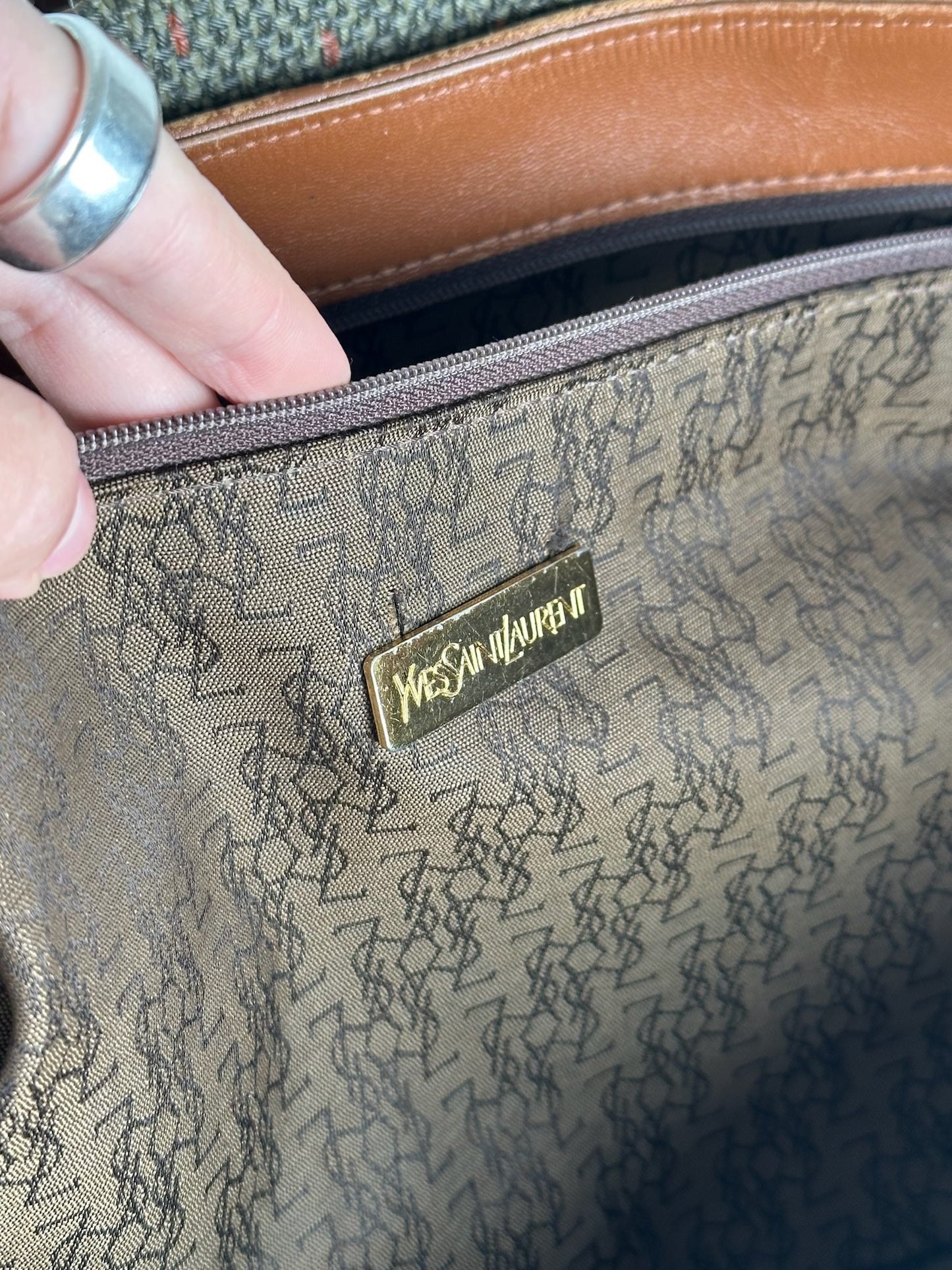 Sac à main vintage Yves Saint Laurent gris marron