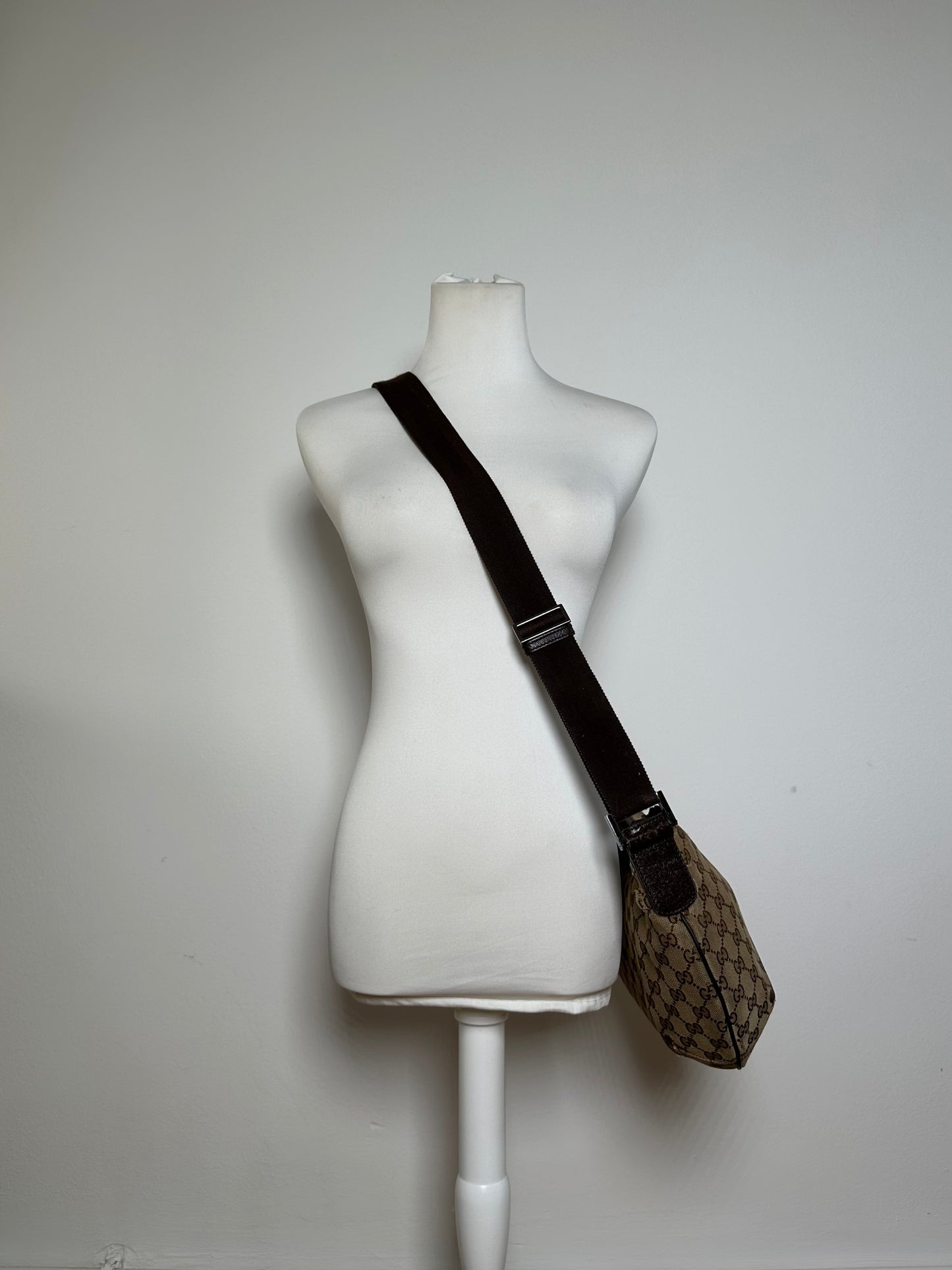 Vintage Gucci GG Canvas Shoulder Bag Beige Brown