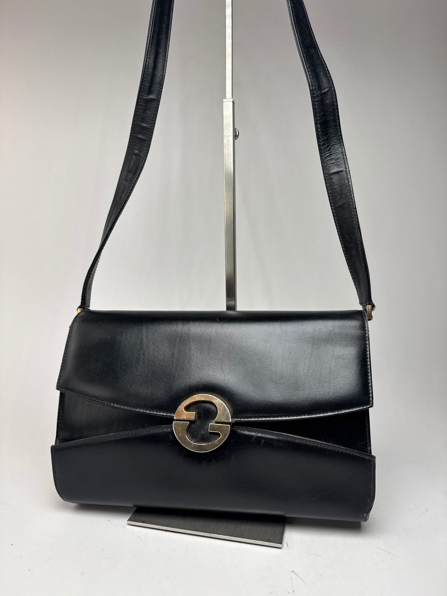 Sac à bandoulière vintage en cuir Gucci noir