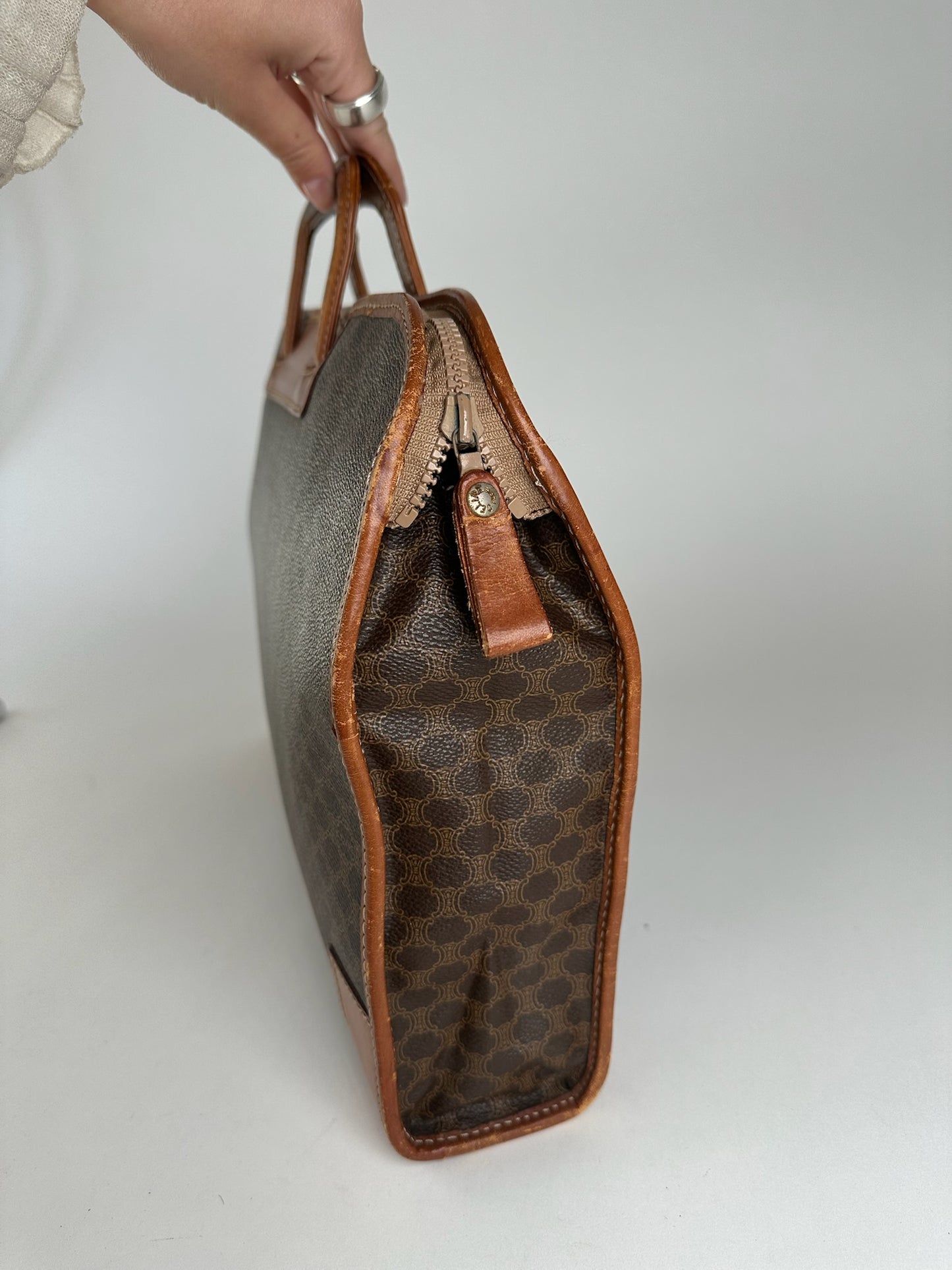 Valise vintage en cuir Monogram Céline marron