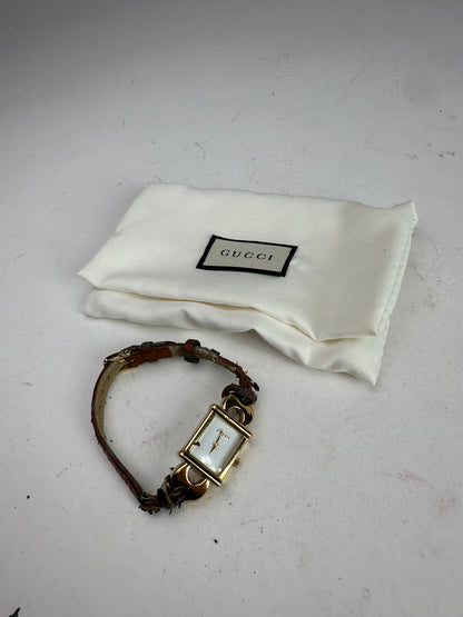 Vintage Gucci 1800 L Watch Gold White