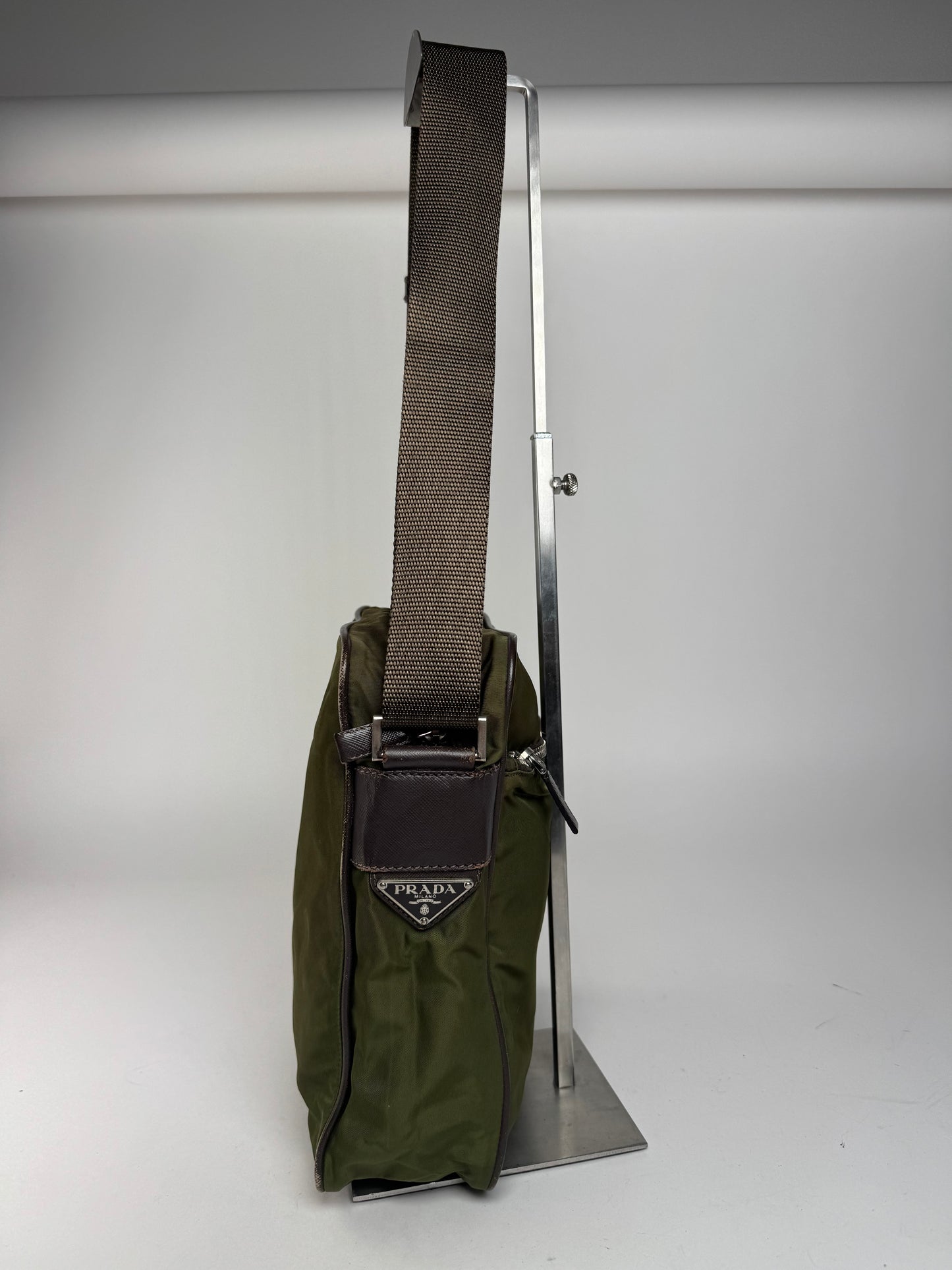 Sac Prada Triangle 2 voies en polyester vintage vert marron