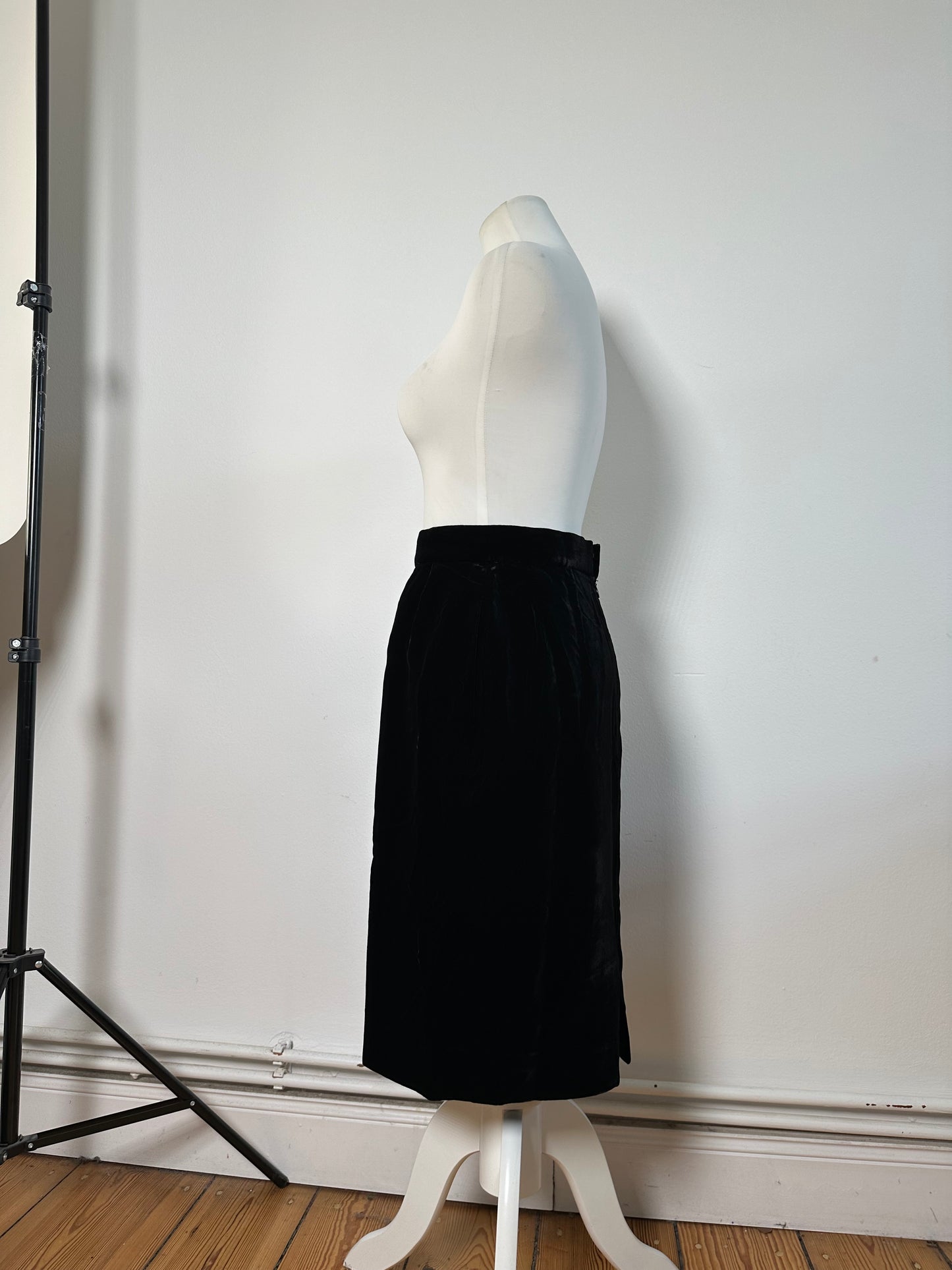 Vintage Dior Velvet Skirt Black c. 2000s M