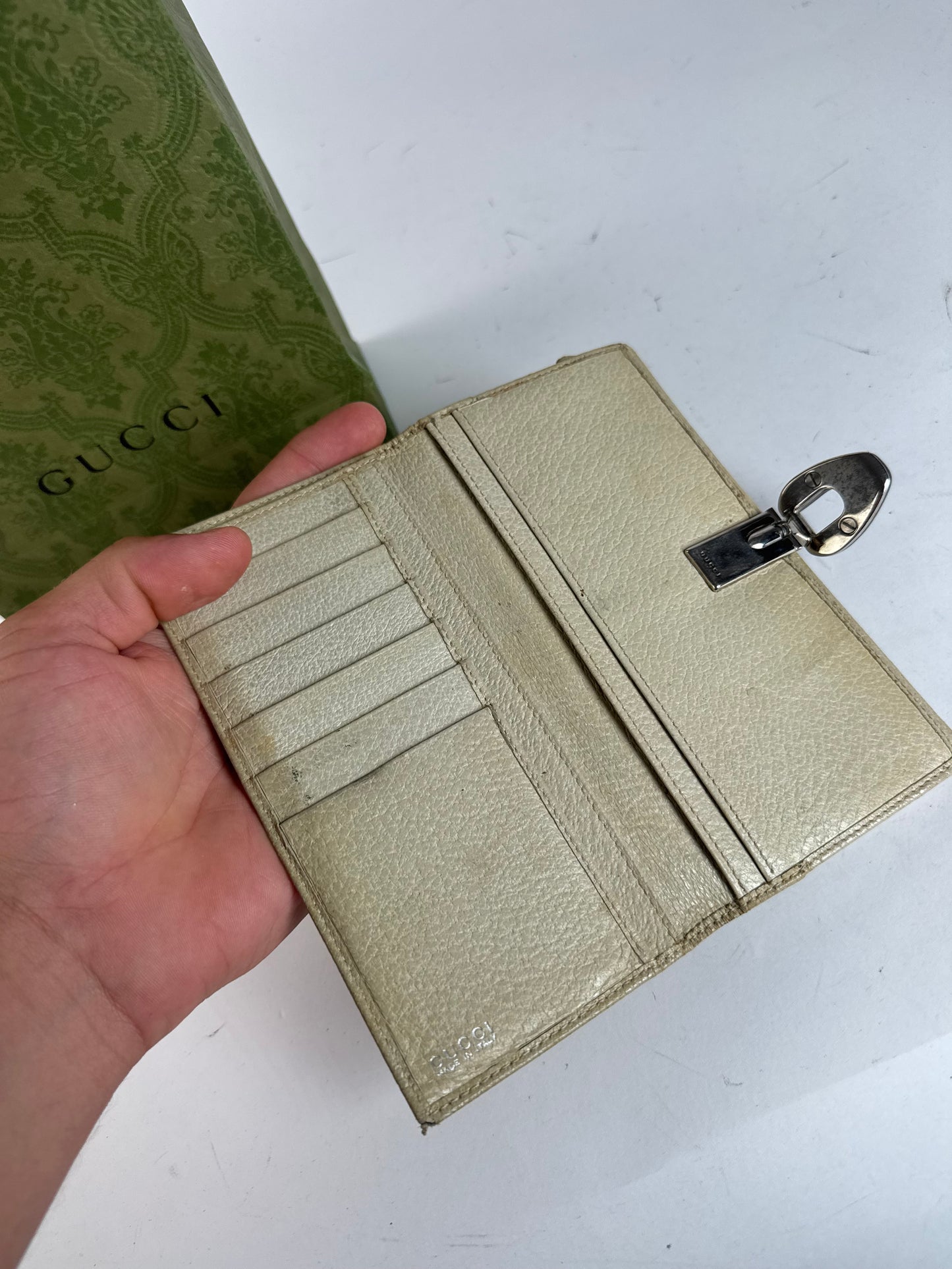 Vintage Gucci leather wallet white