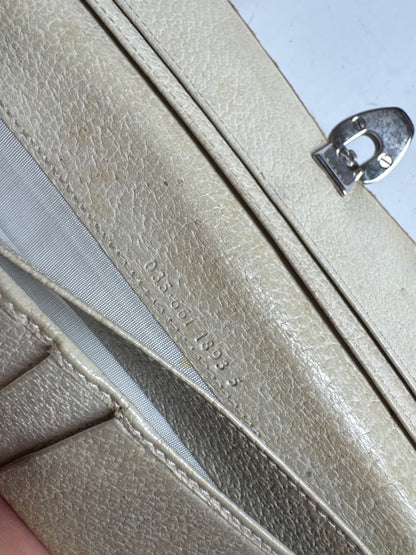 Vintage Gucci leather wallet white