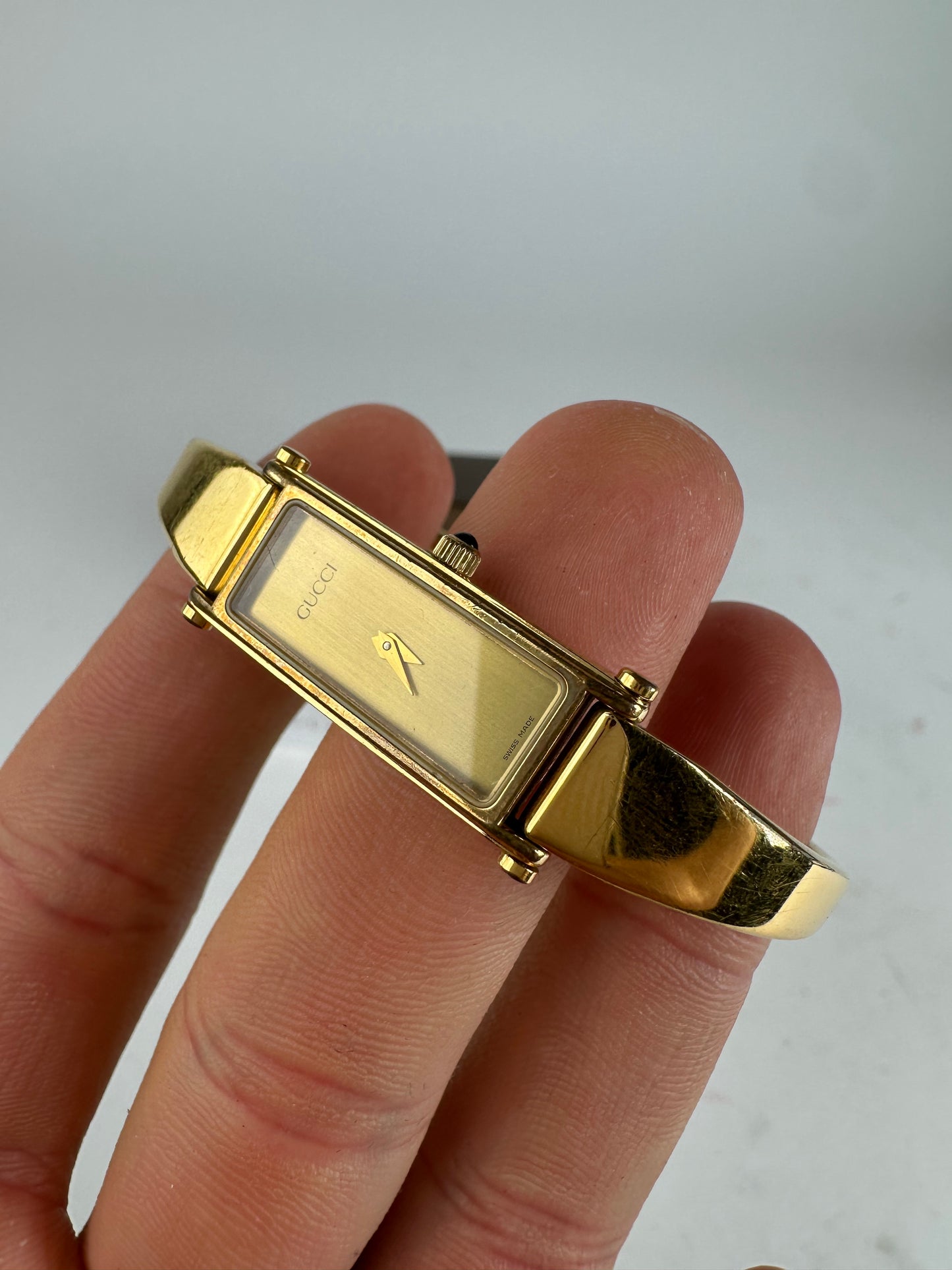 Vintage Gucci 1500L Bangle Watch Gold