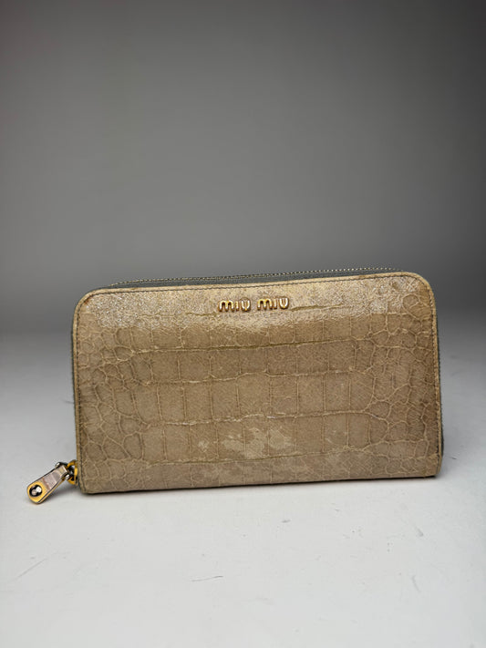 Vintage Miu Miu Leather Wallet white Brown