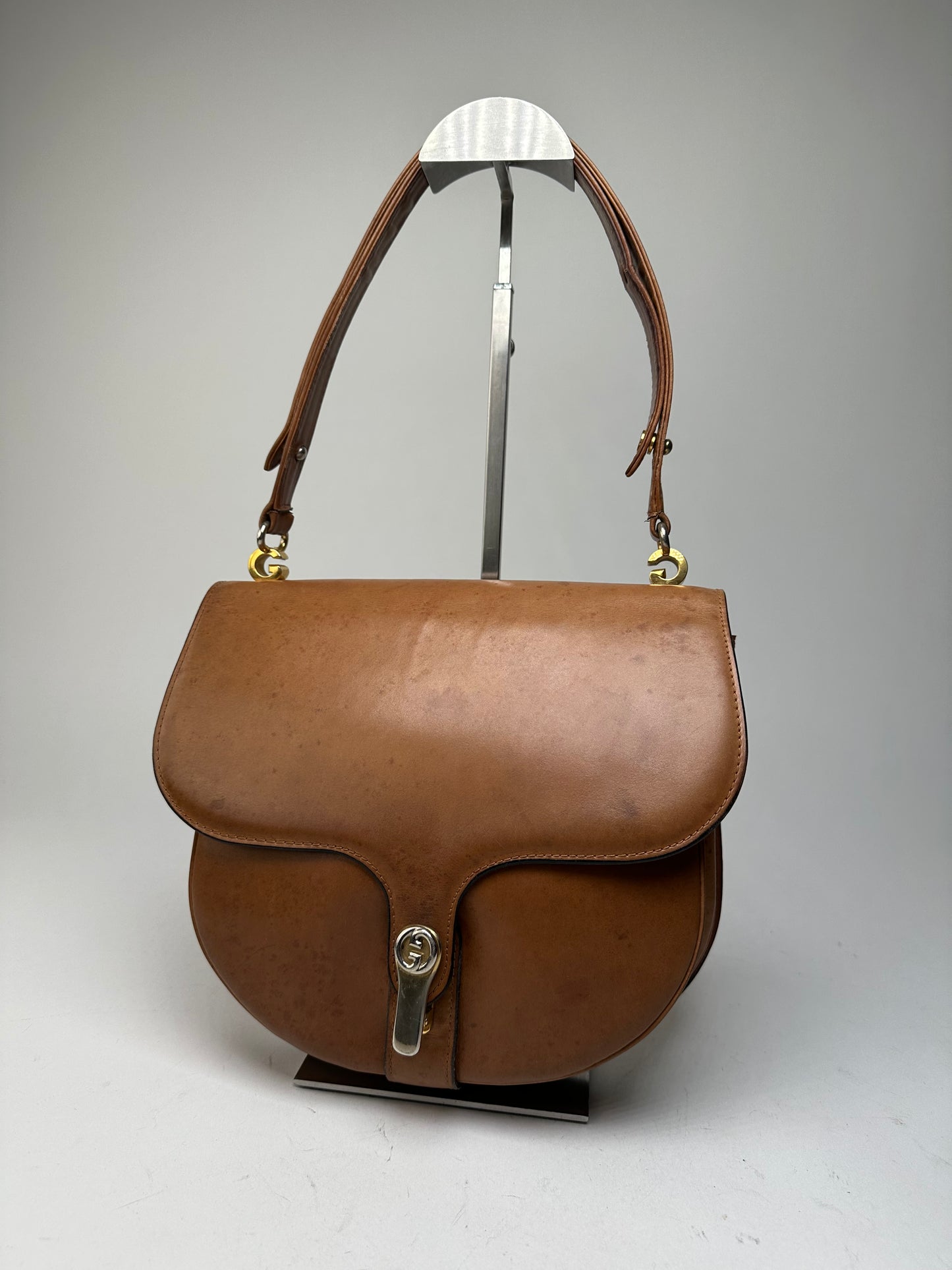 Vintage Gucci Leather Shoulder Bag Tan