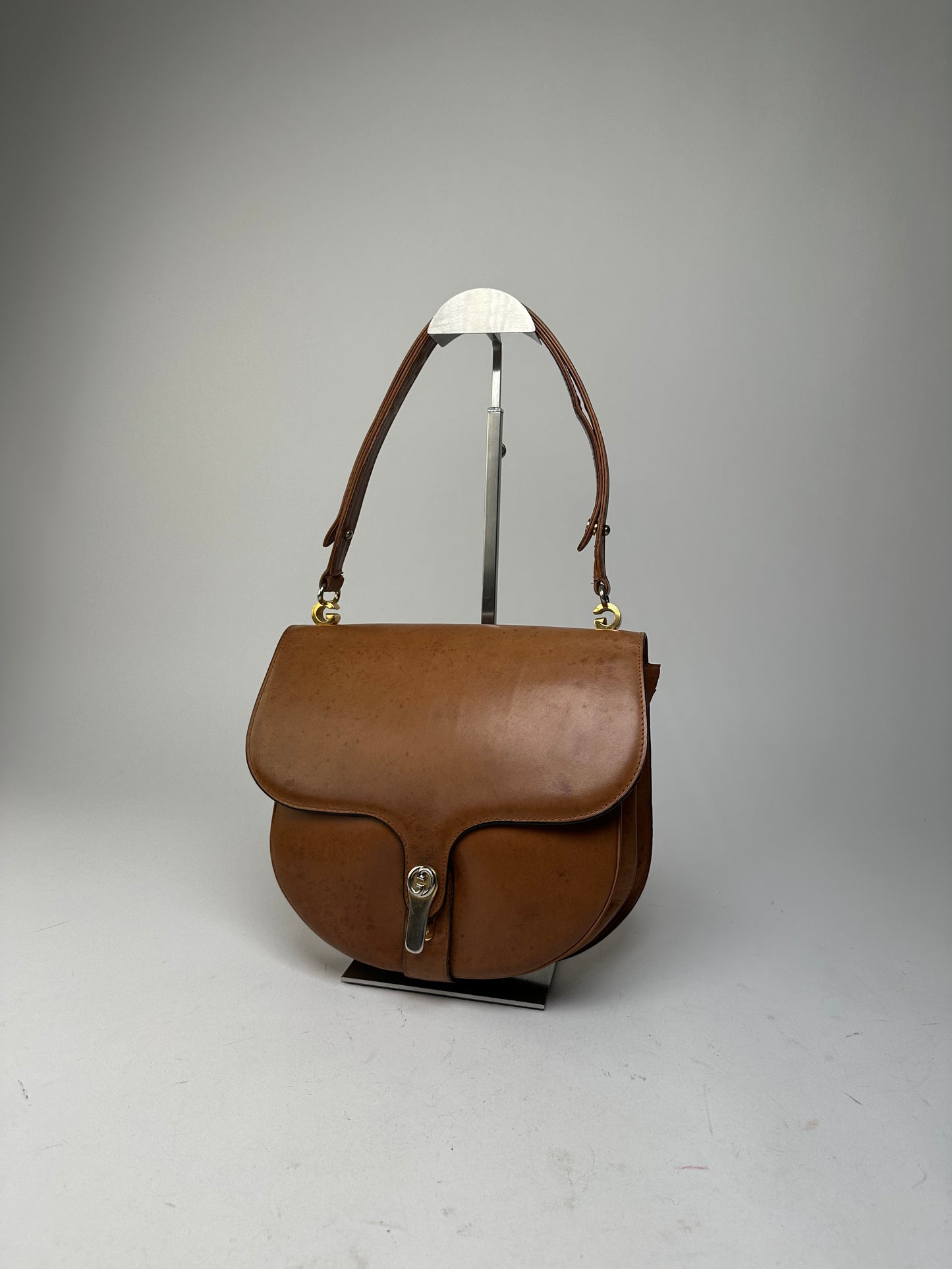 Vintage Gucci Leather Shoulder Bag Tan