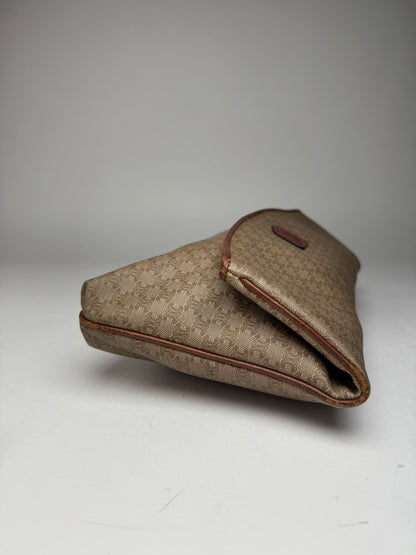 Pochette vintage en cuir monogramme Céline Paris beige marron