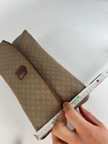 Pochette vintage en cuir monogramme Céline Paris beige marron