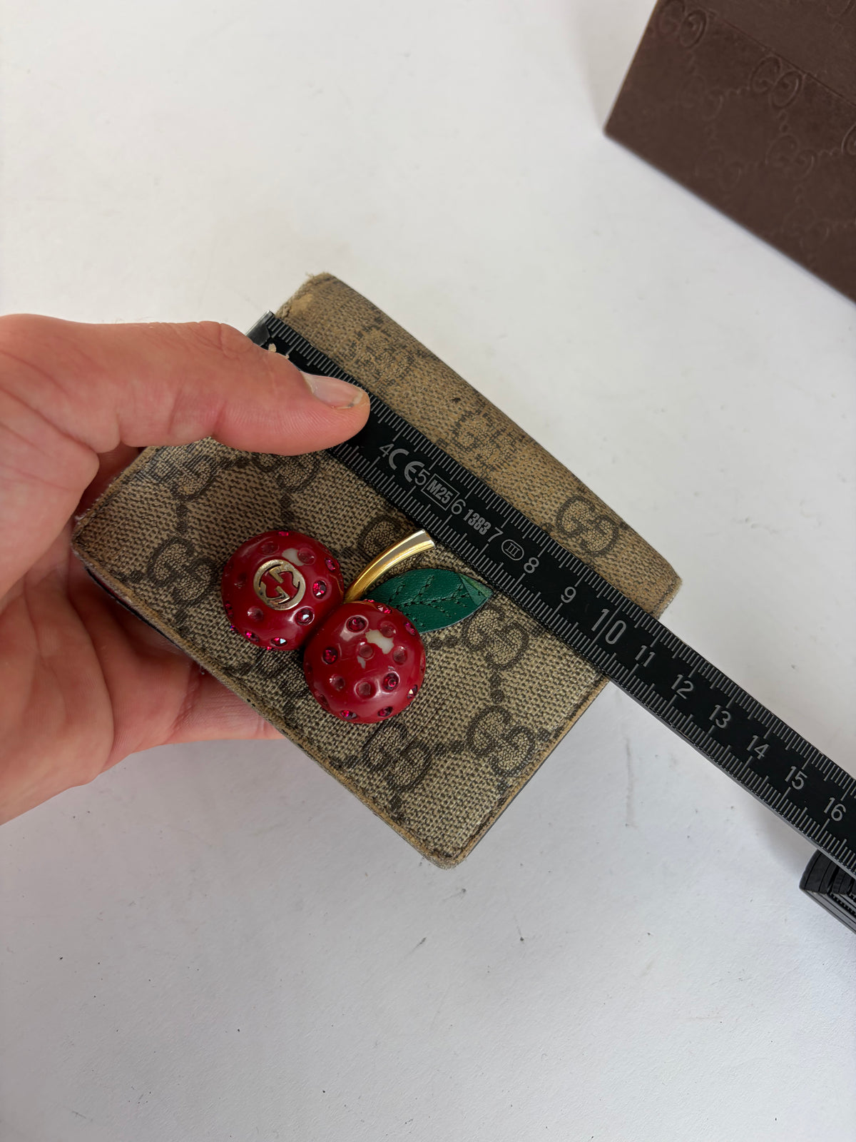 Vintage Gucci GG Supreme Canvas Bifold Wallet c. 2018 Beige Brown Red