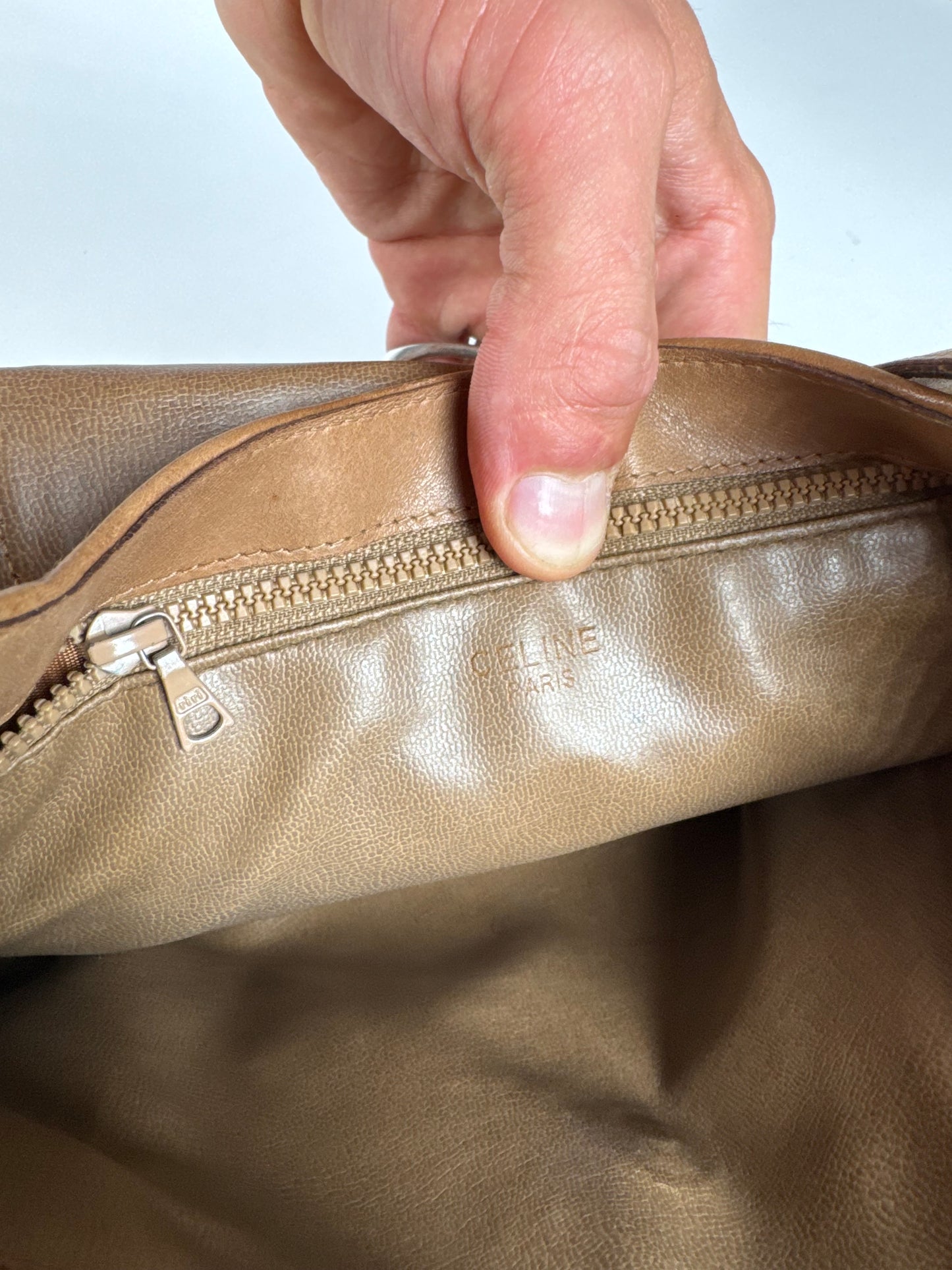 Sac vintage en cuir monogramme Céline Triomphe doré et marron