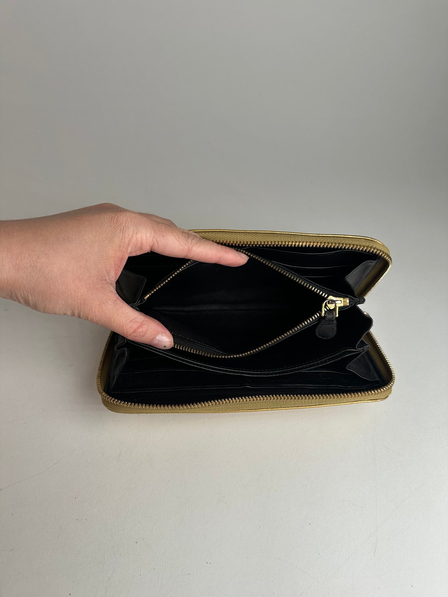 Vintage Loewe Madrid Leather Zippy Wallet Gold