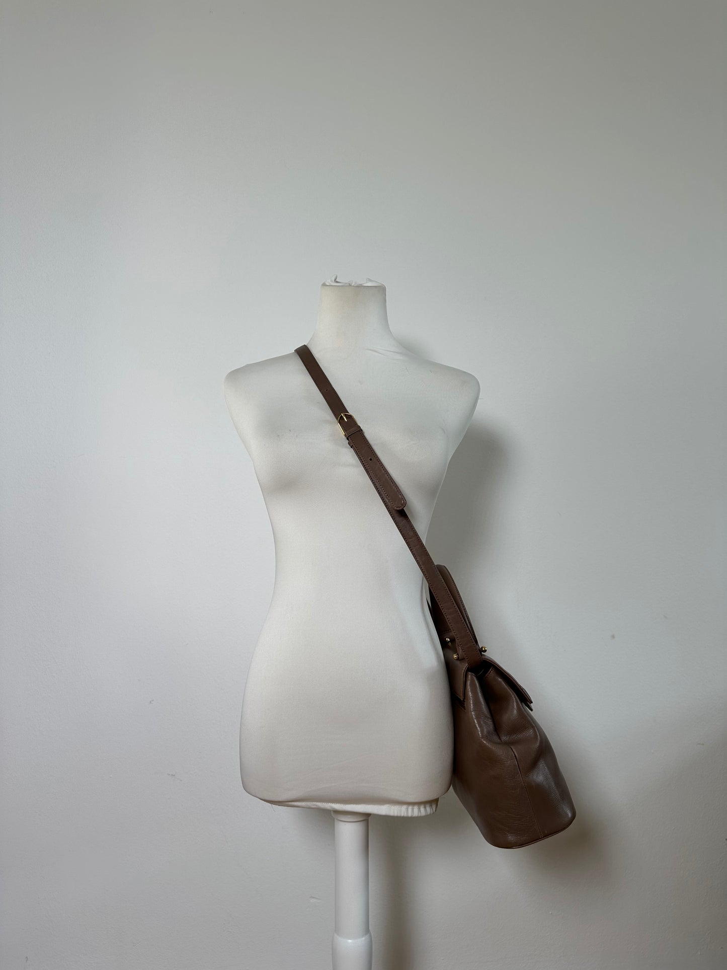 Vintage Givenchy Structured Leather Handbag Brown Gold Clasp